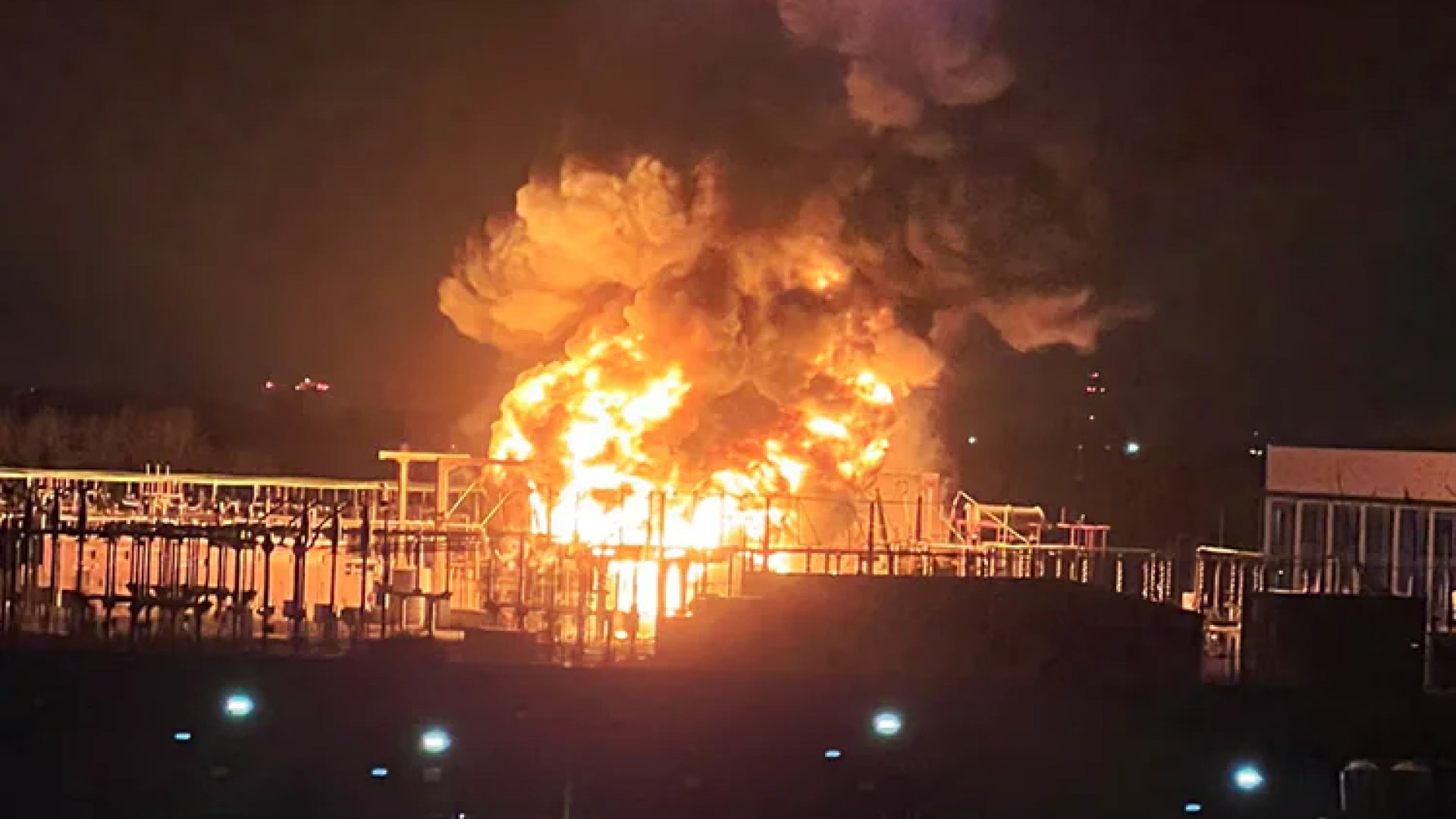 Incendio en Aeropuerto de Heathrow es investigado por Policía Antiterrorismo