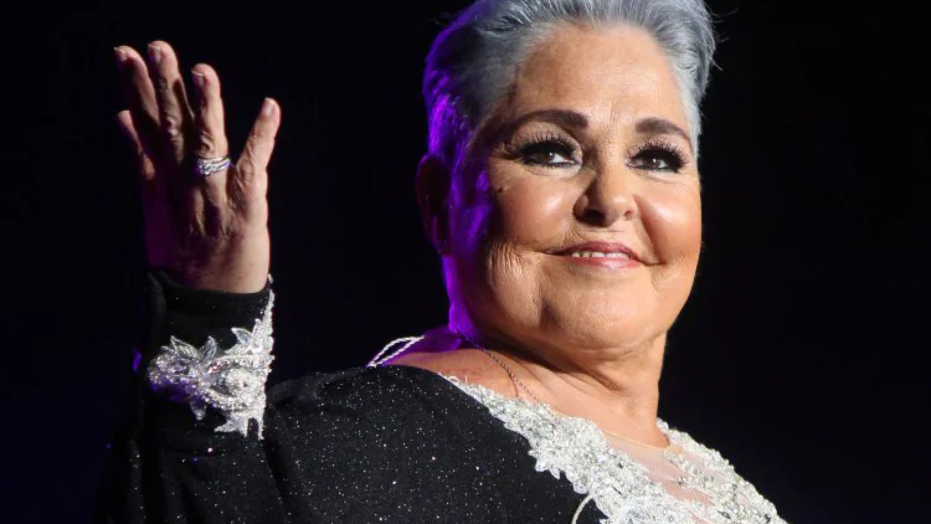 Hospitalizan a Lupita D’Alessio por emergencia respiratoria; cancelan conciertos en CDMX