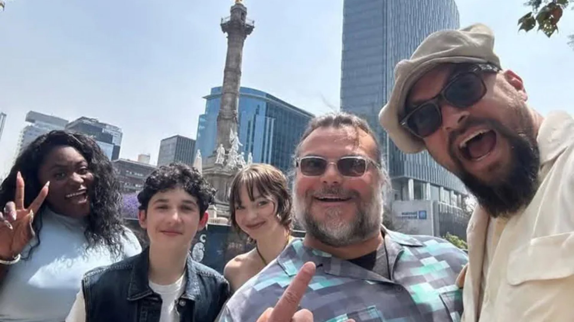 Jason Momoa y Jack Black promocionan en México “Una película de Minecraft”