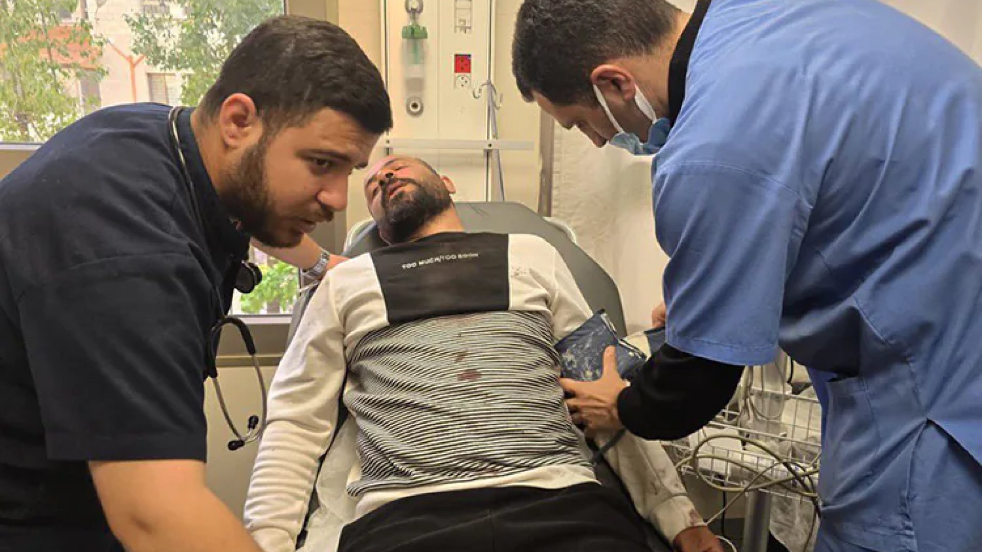 Liberan a Hamdan Ballal, director palestino de cine ganador del Óscar, detenido en Cisjordania