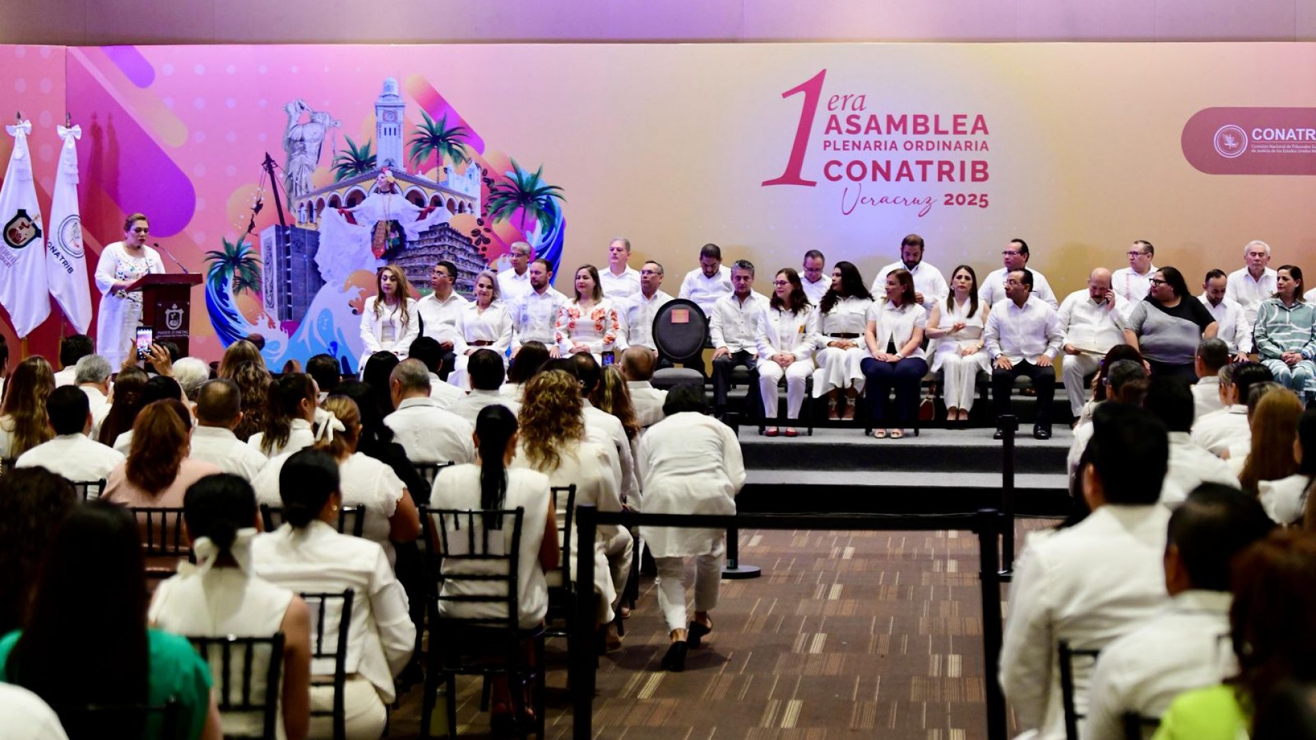 Asiste Alberto Islas a Asamblea Plenaria de la Conatrib
