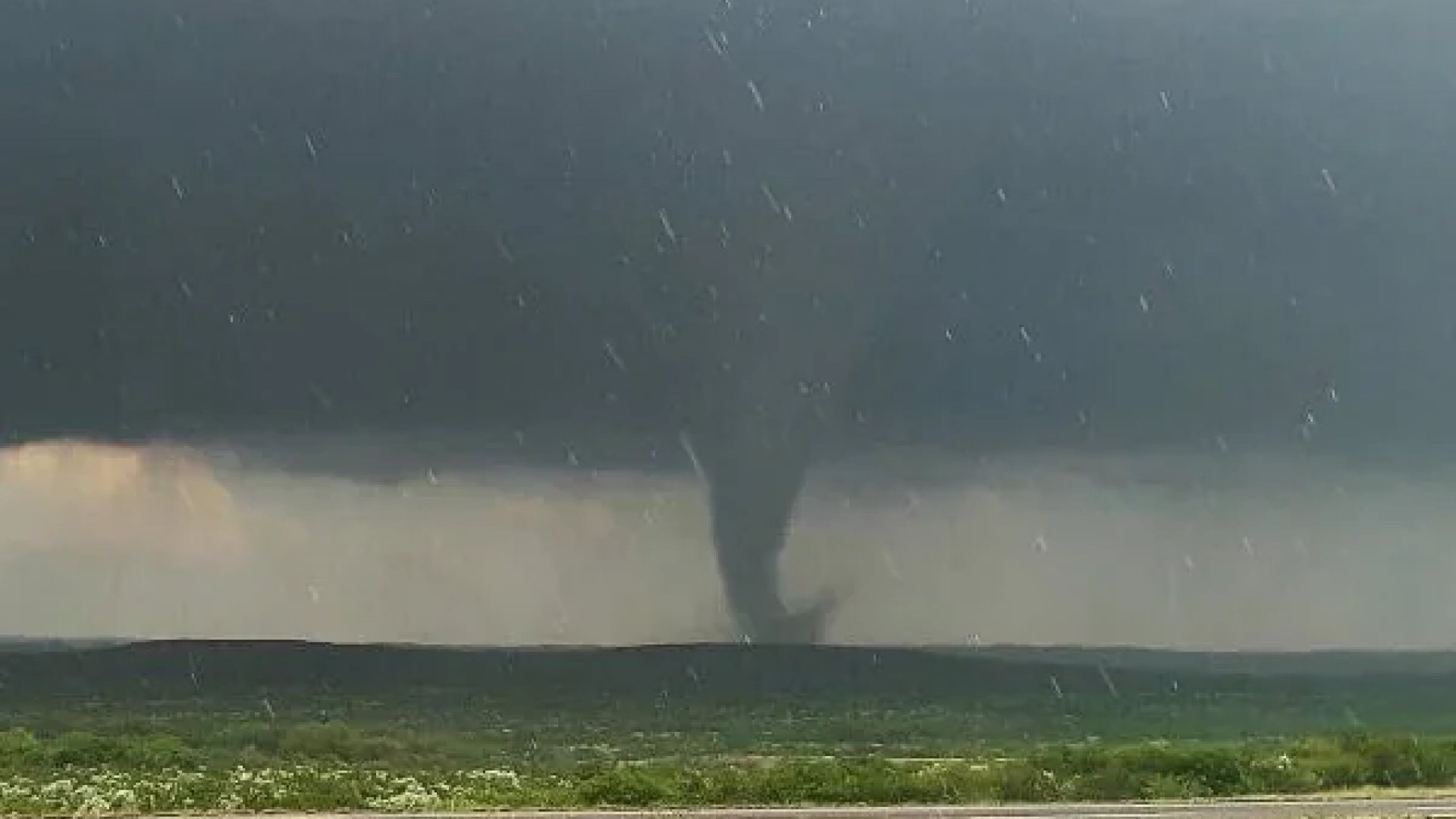 Clima en México | Frente frío 37 traerá fuertes vientos y posibles tornados en Coahuila