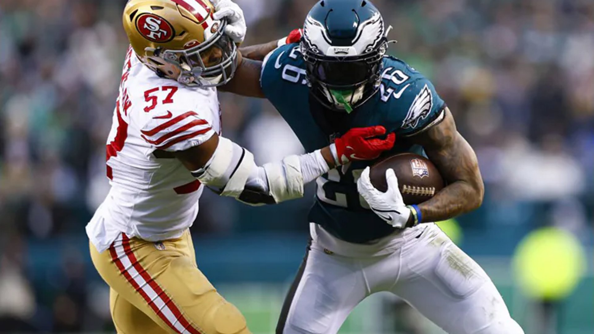 NFL posterga decisión sobre el “tush push” ante inquietudes médicas y debate sobre legitimidad