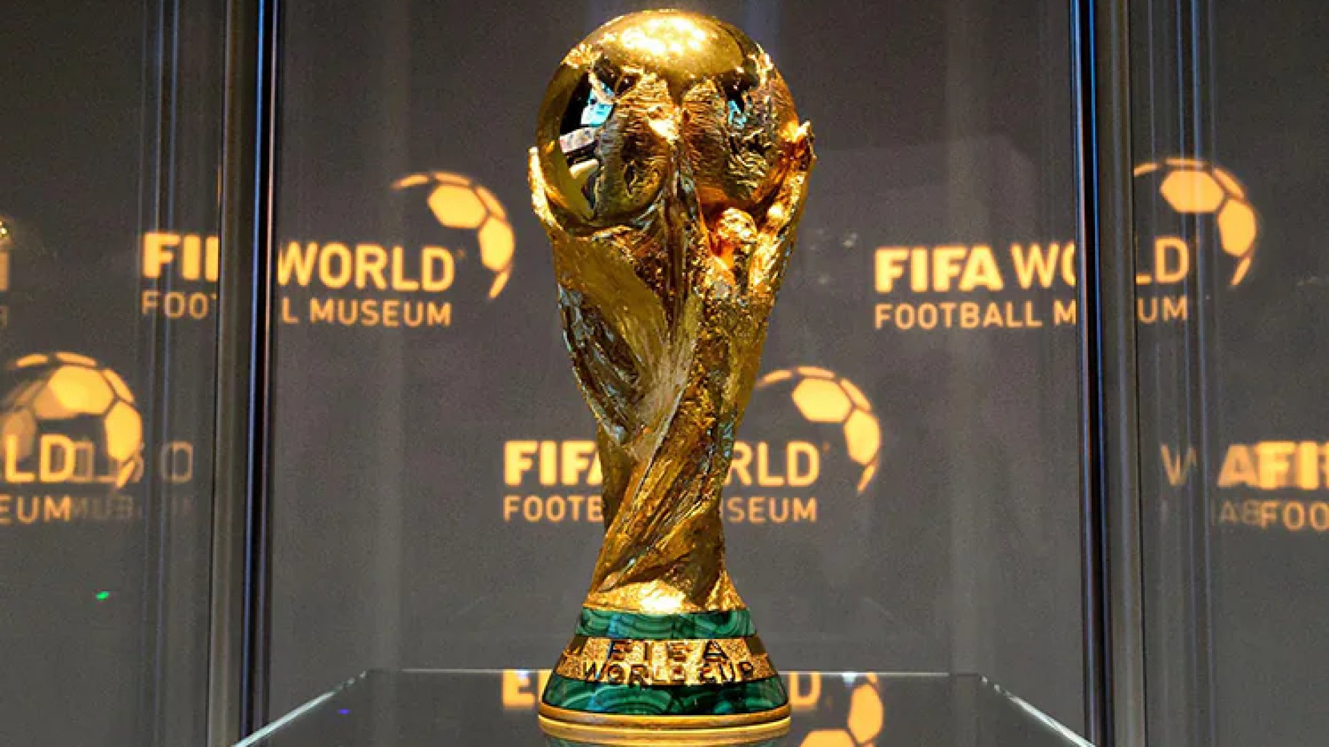 Presidente de la UEFA tilda de “mala idea” jugar el Mundial 2030 con 64 equipos