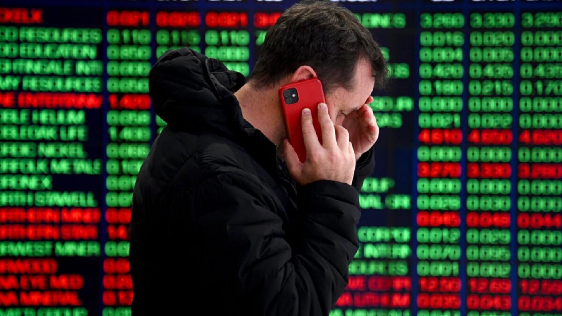 «Lunes negro» en los mercados: Bolsas globales se desploman por temor a recesión
