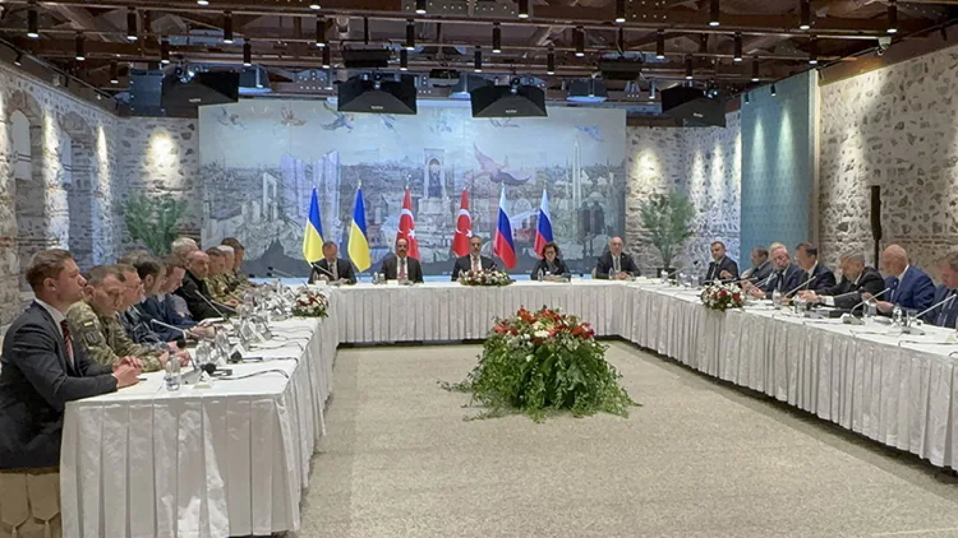 Rusia y Ucrania pactan canje masivo de prisioneros, pero fracasa diálogo de paz
