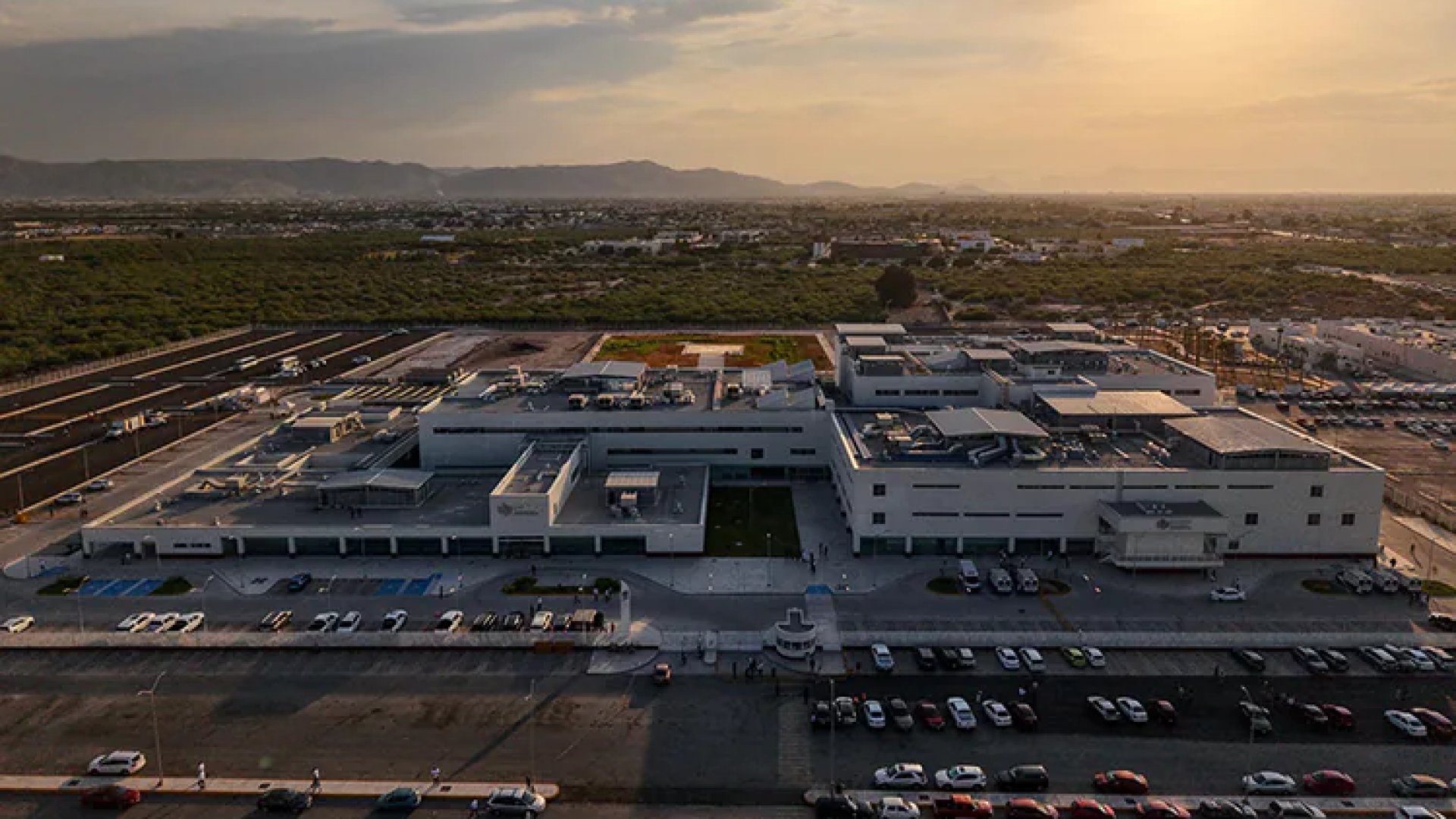 Sheinbaum inaugura Hospital Regional de Alta Especialidad del Issste en Torreón, Coahuila