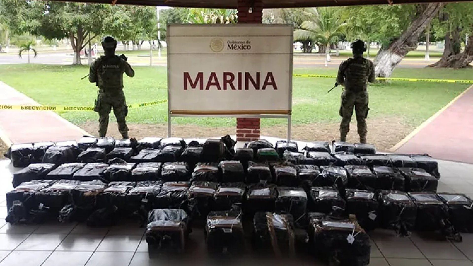 En costas de Michoacán, Semar asegura casi 1.3 toneladas de cocaína