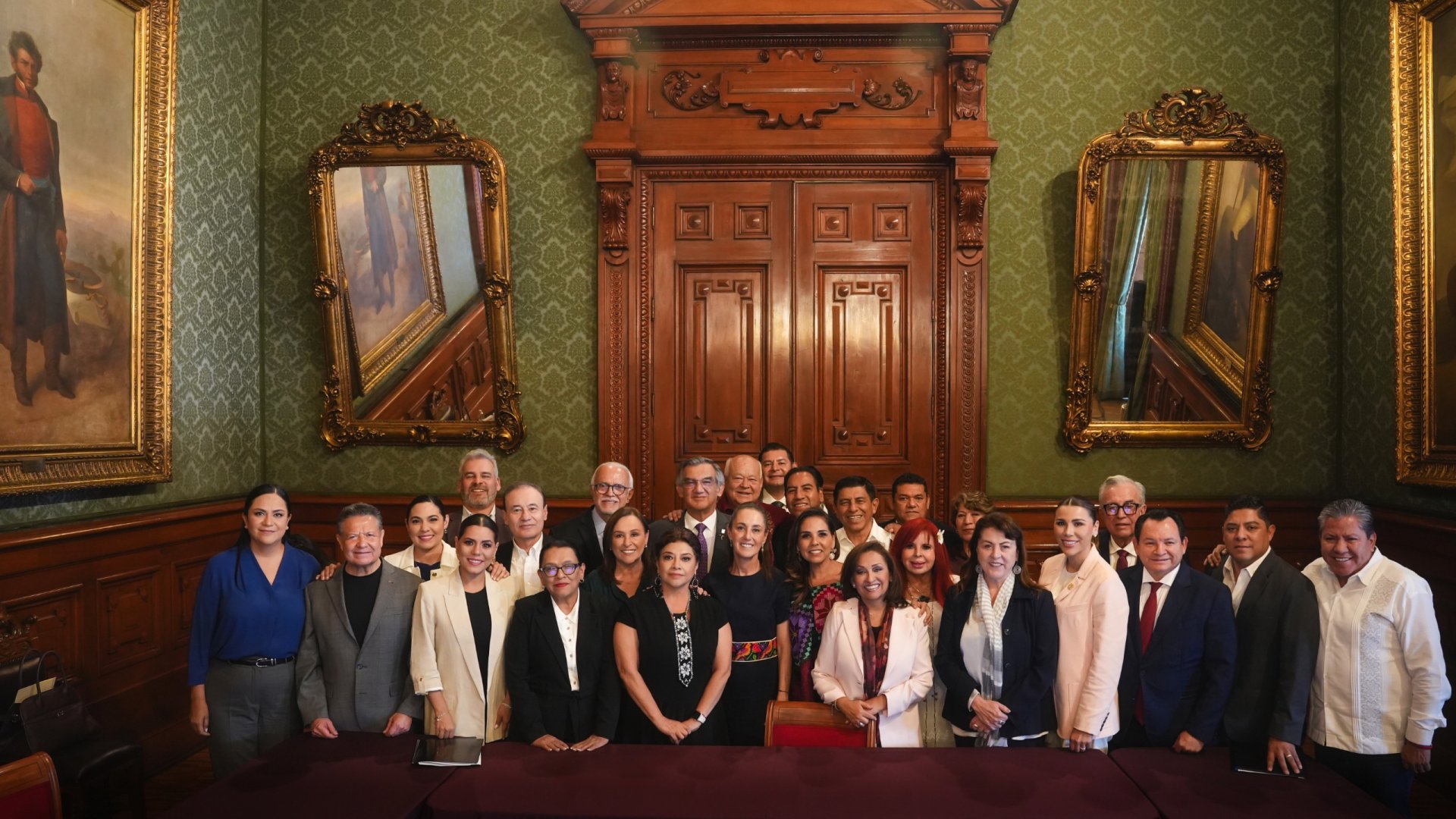 Nahle blindea salud y elecciones en Veracruz