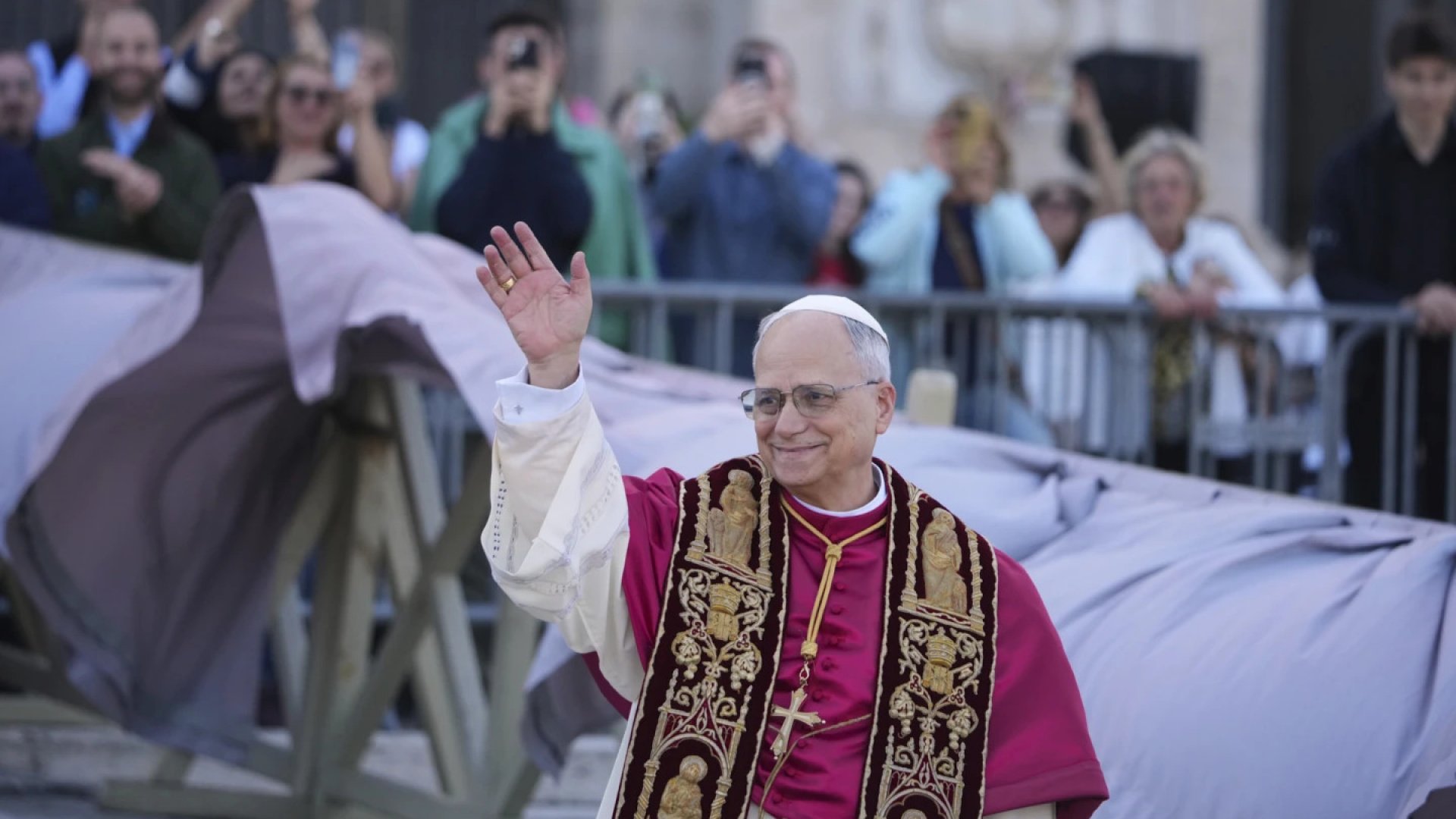 León XIV proclama: “¡Soy romano!”