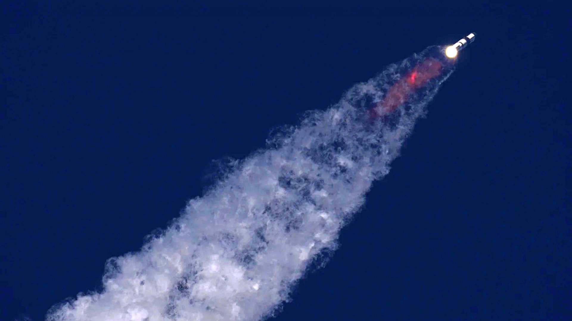 Starship de SpaceX se descontrola en tercer lanzamiento