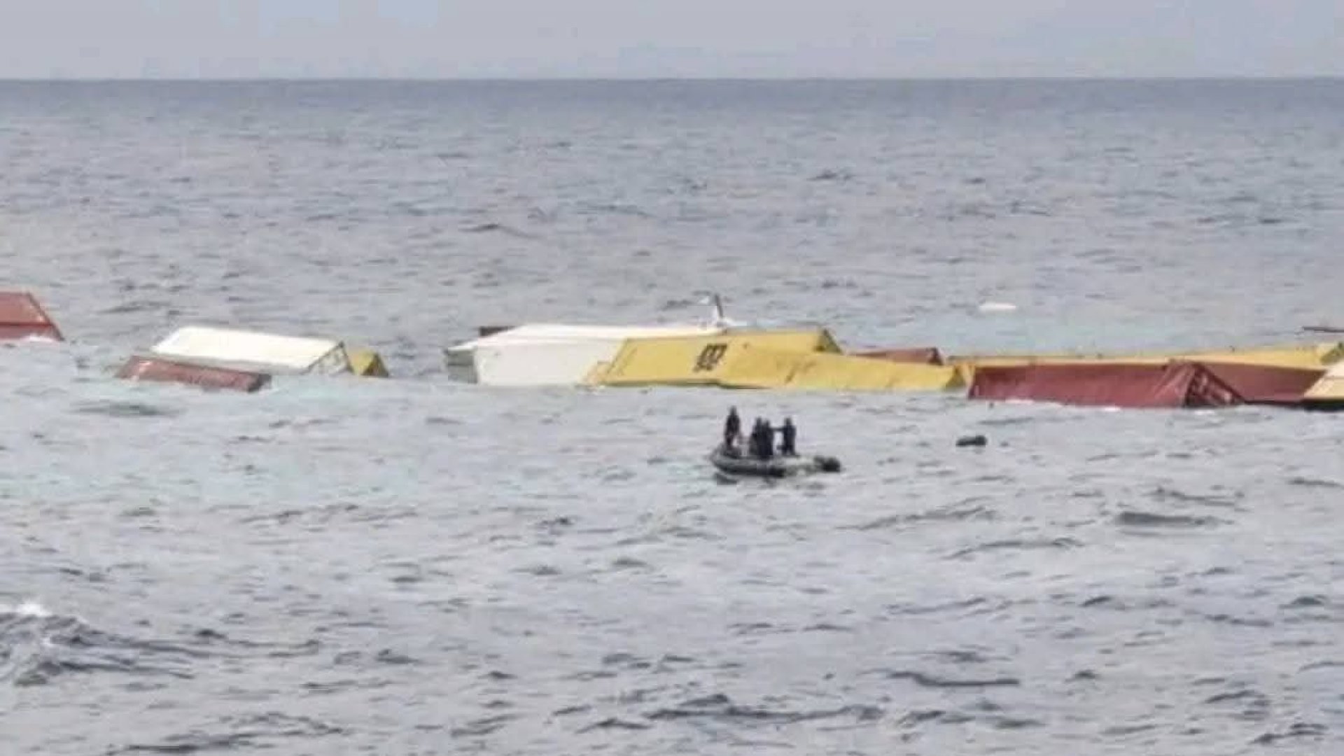 Naufragio deja pedidos de Temu bajo el mar
