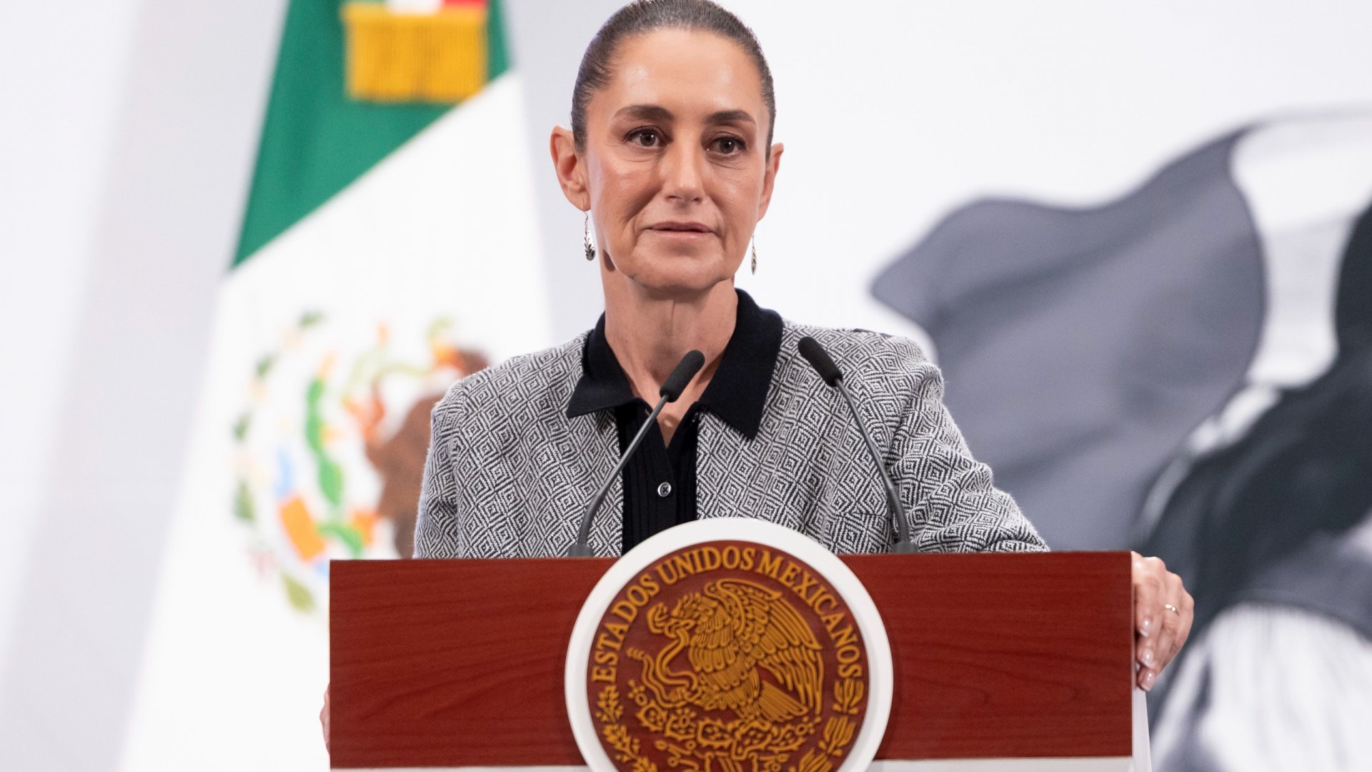 Sheinbaum va por Duarte por agua ilegal