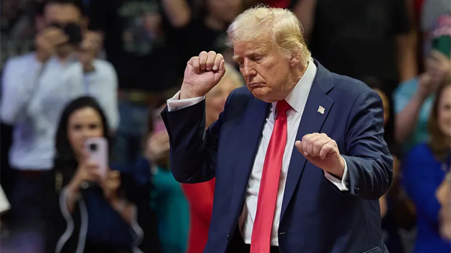 Corte congela fallo contra aranceles de Trump que los declaraba ilegales