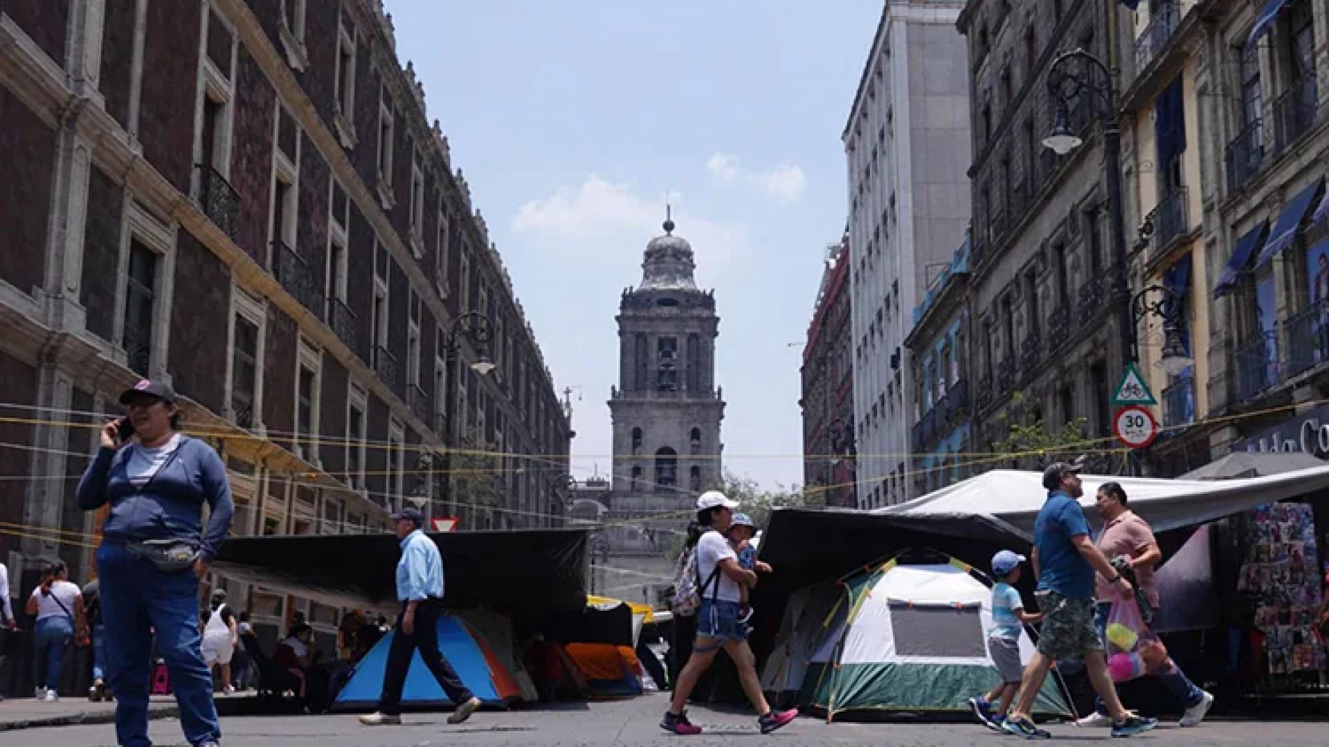 Sección 22 del SNTE acuerda levantar el paro laboral y retirarse del plantón en la CDMX