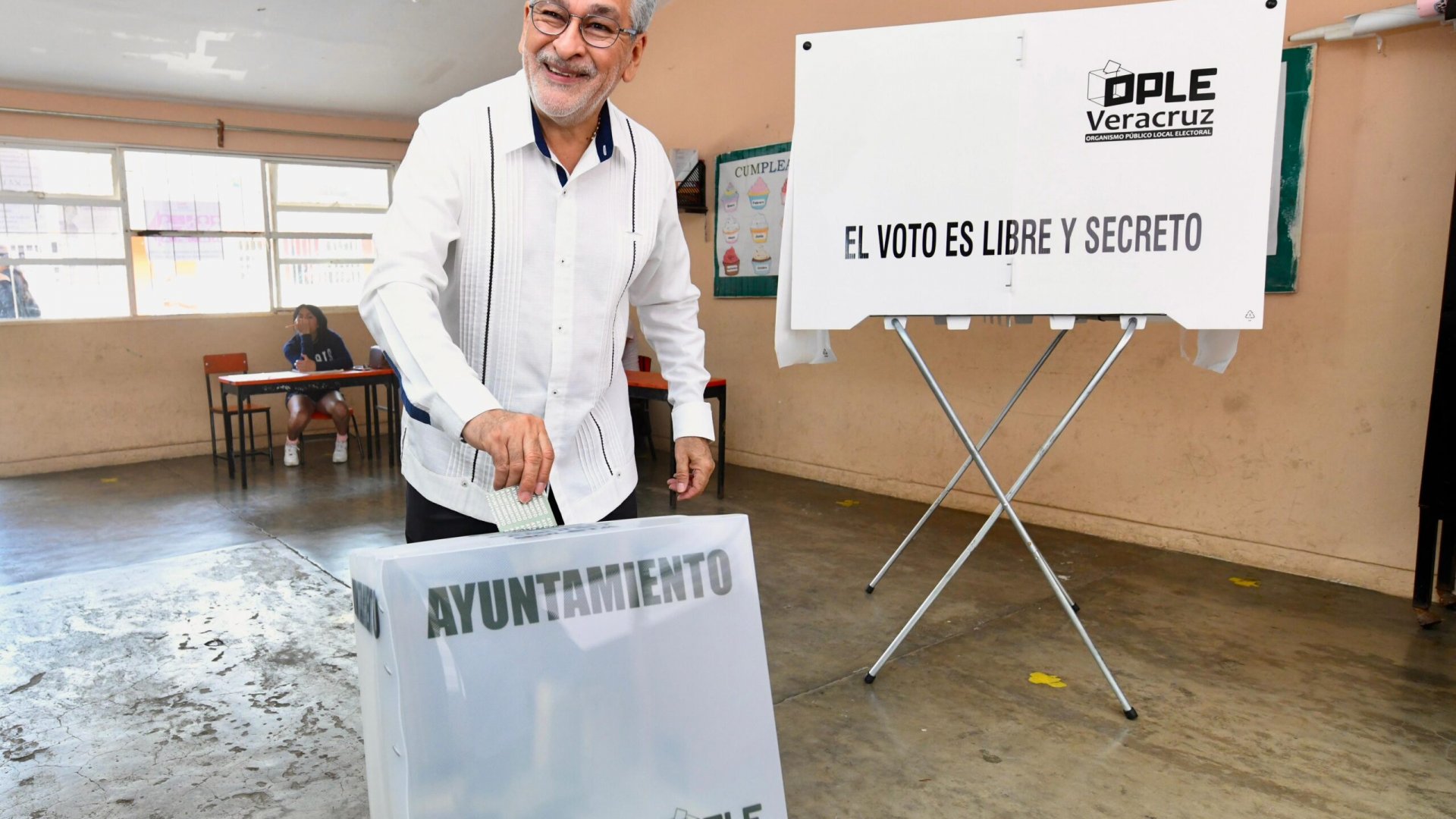 Alcalde Islas celebra “fiesta cívica” electoral 