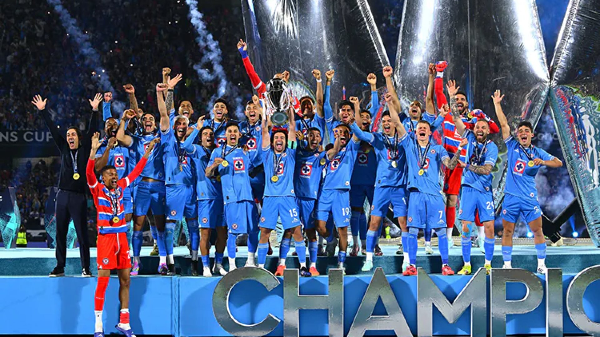Pa’l Mundial de Clubes: Cruz Azul golea 5-0 a Whitecaps y gana la Champions Cup 2025