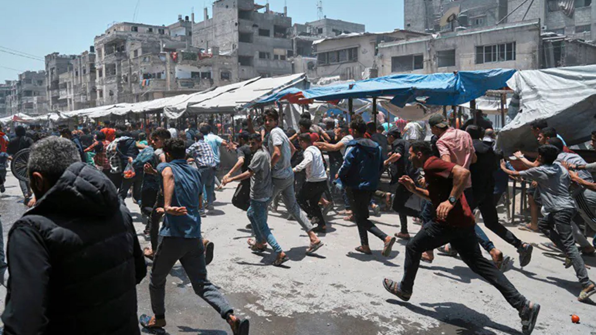 En Gaza, tiroteo israelí en punto de ayuda deja al menos 27 muertos
