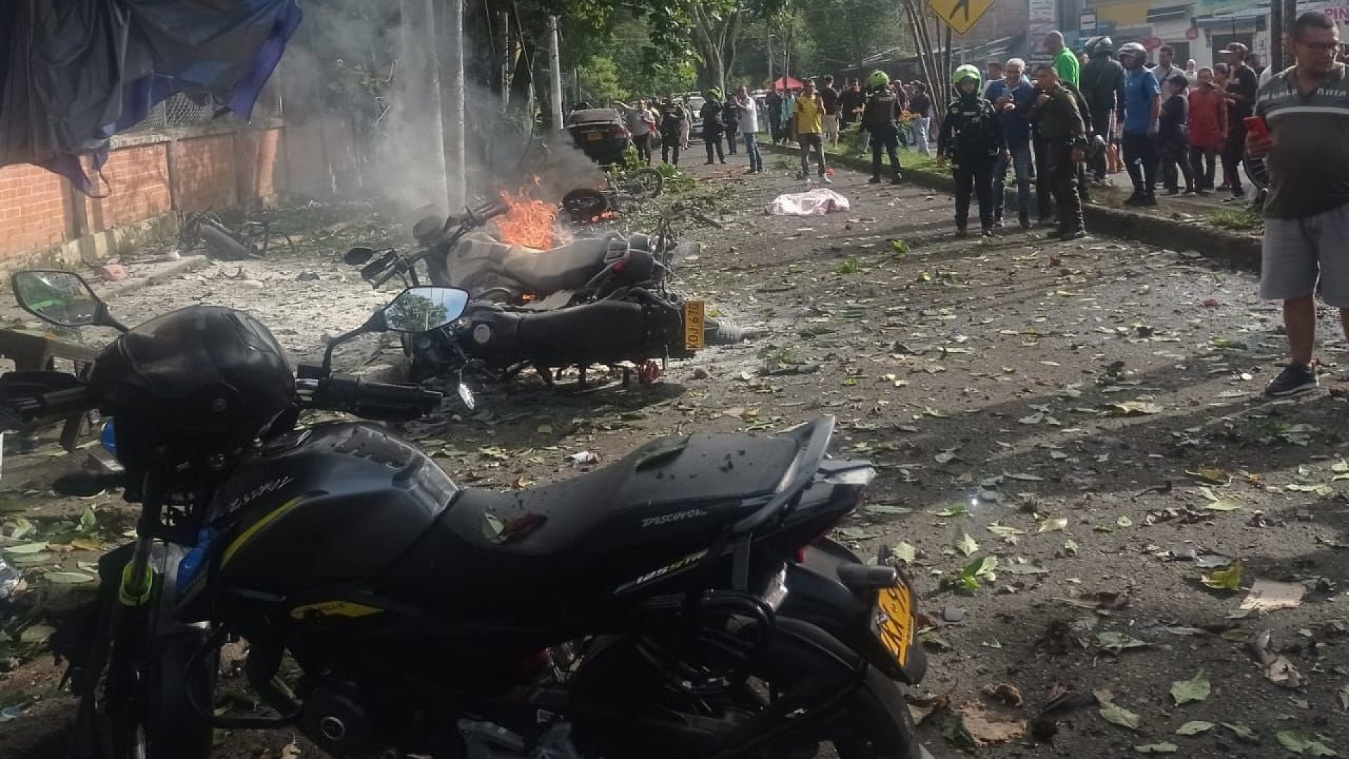 Guerrilla ataca Colombia y deja siete muertos