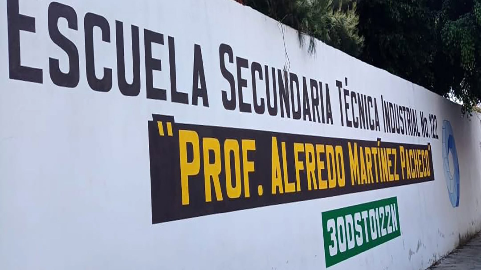 Protesta de padres por uso indebido de fondos escolares en Xalapa