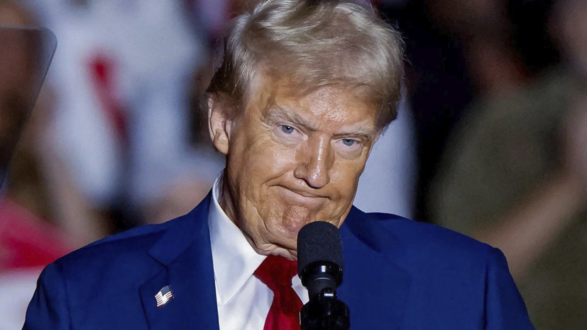 Juez frena militarización de Los Ángeles por Trump