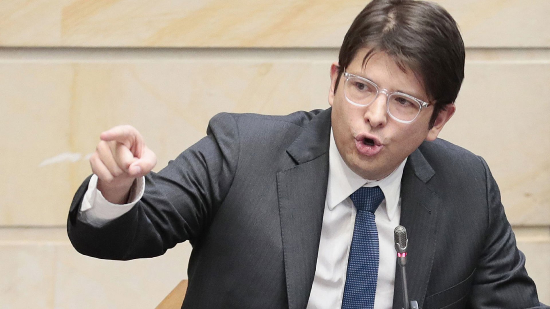 Cae tercera implicada en atentado a Uribe Turbay