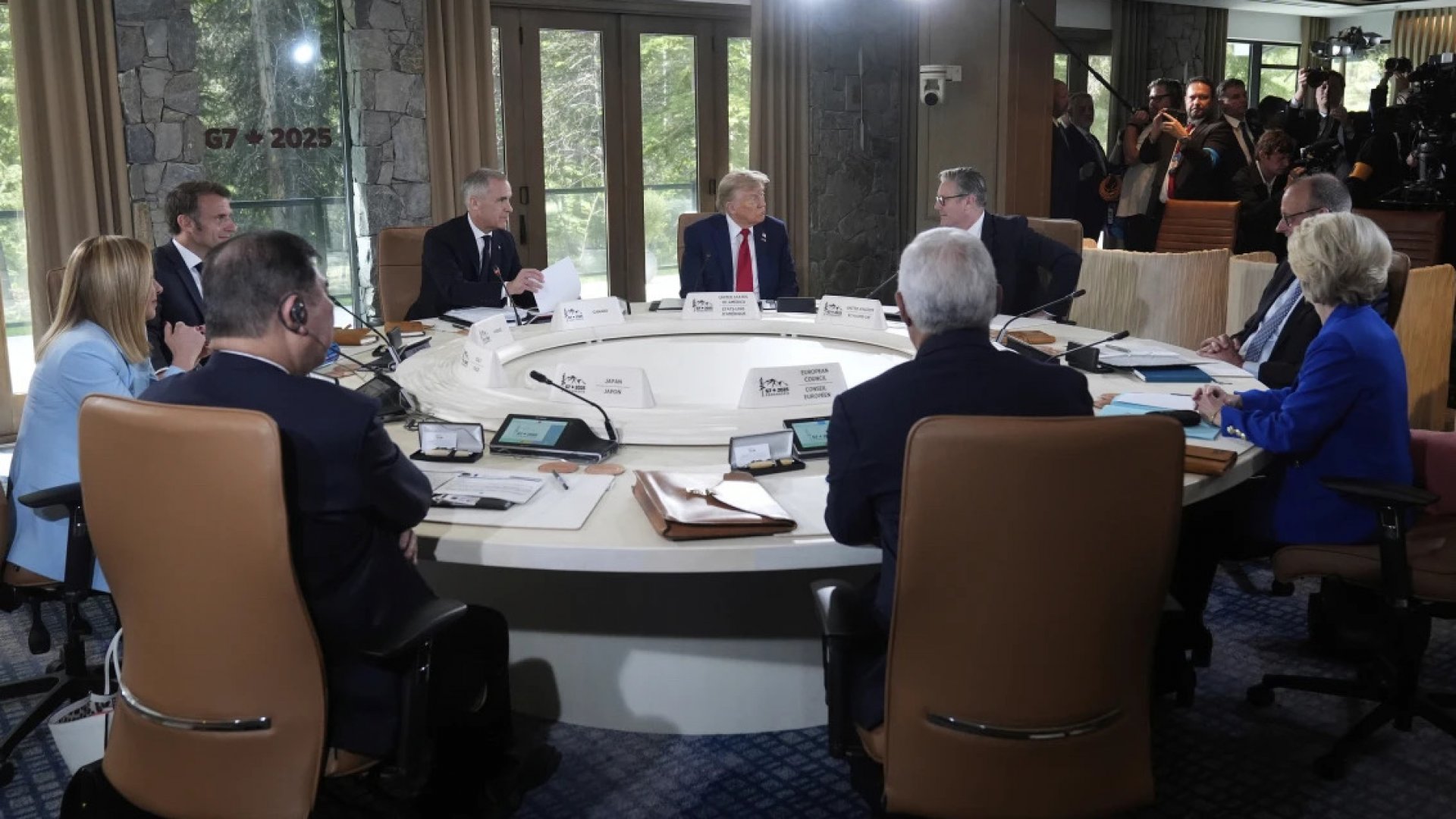 Trump se va del G7 mientras crece la guerra