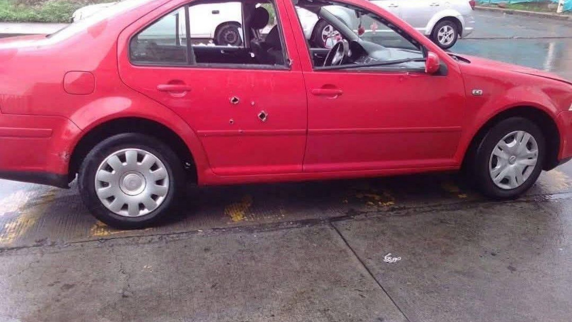 Niño muere y su madre resulta herida en balacera en Zitácuaro