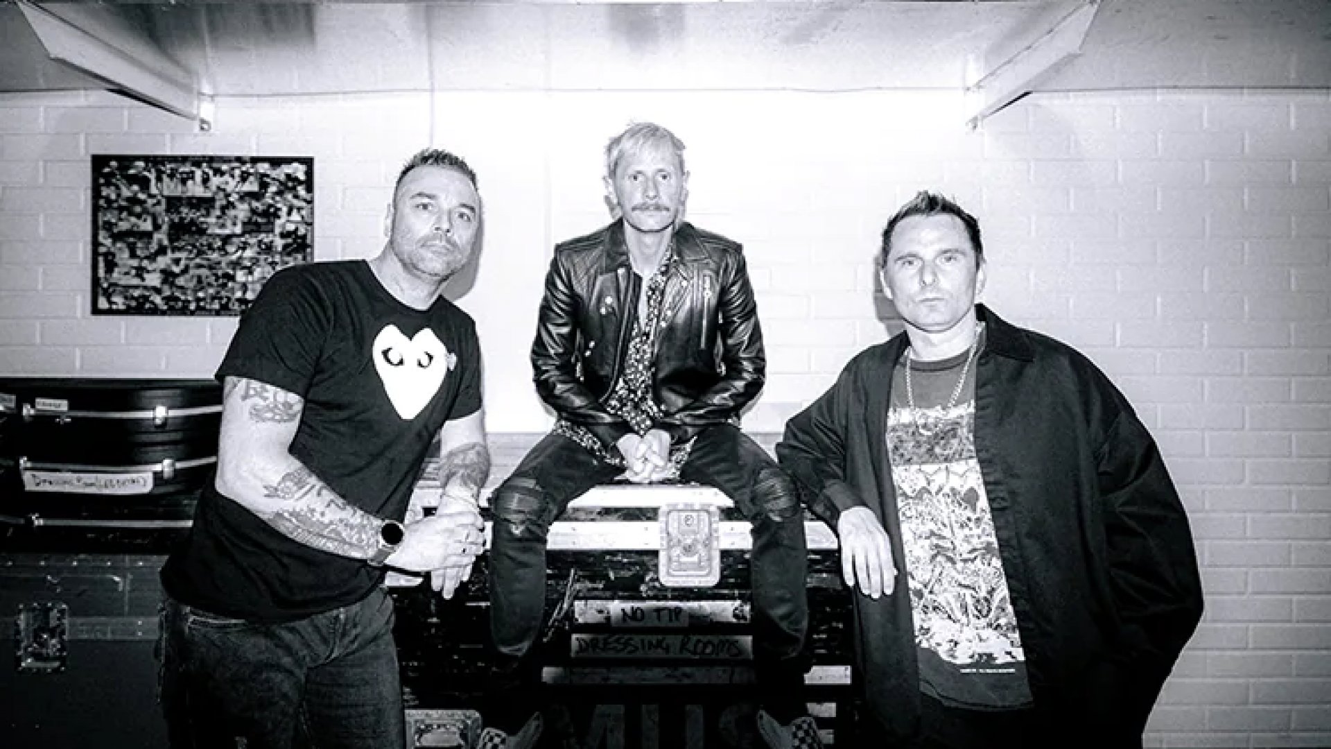 Muse lanza nuevo sencillo “Unravelling” y se mete en pleitos políticos