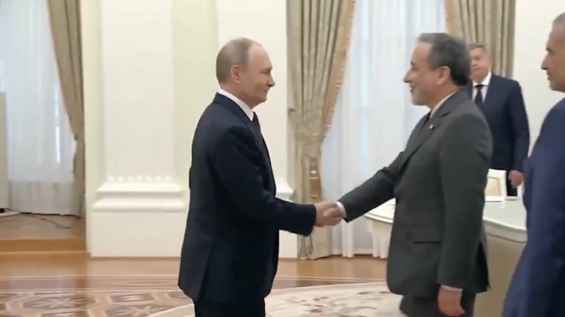 Irán pide apoyo y Putin responde con cautela