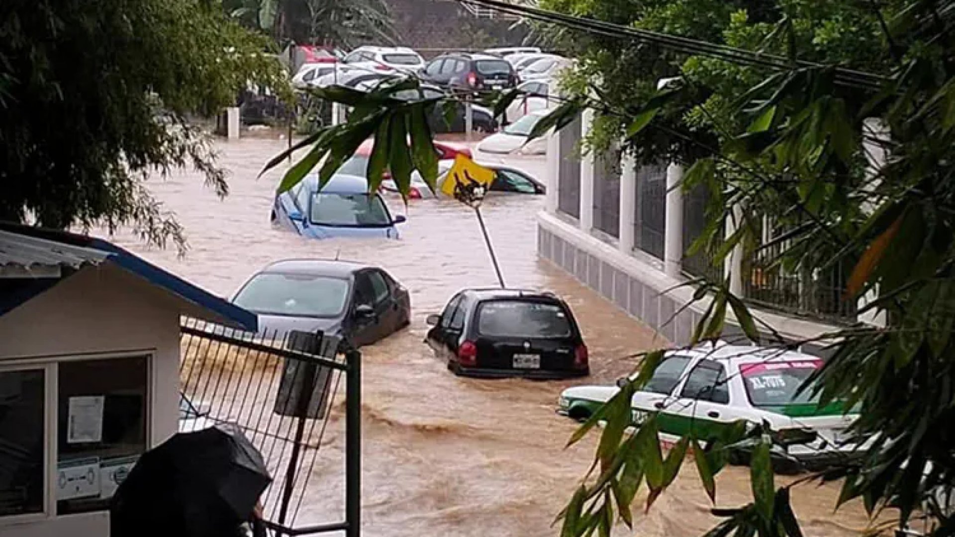 Ayuntamiento de Xalapa trabaja de tiempo completo en atención de contingencias: Alberto Islas