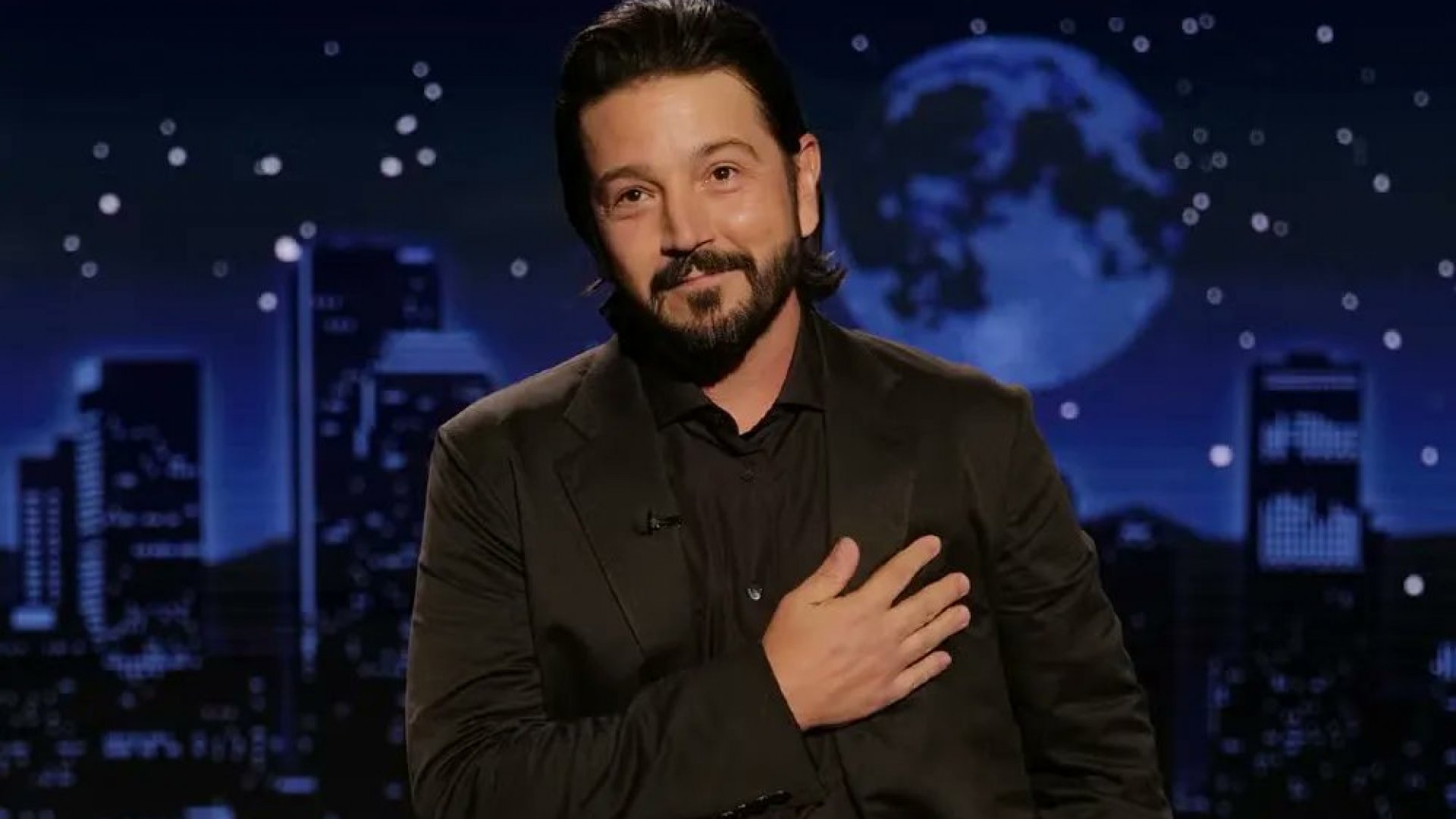 Diego Luna denuncia políticas migratorias de Trump
