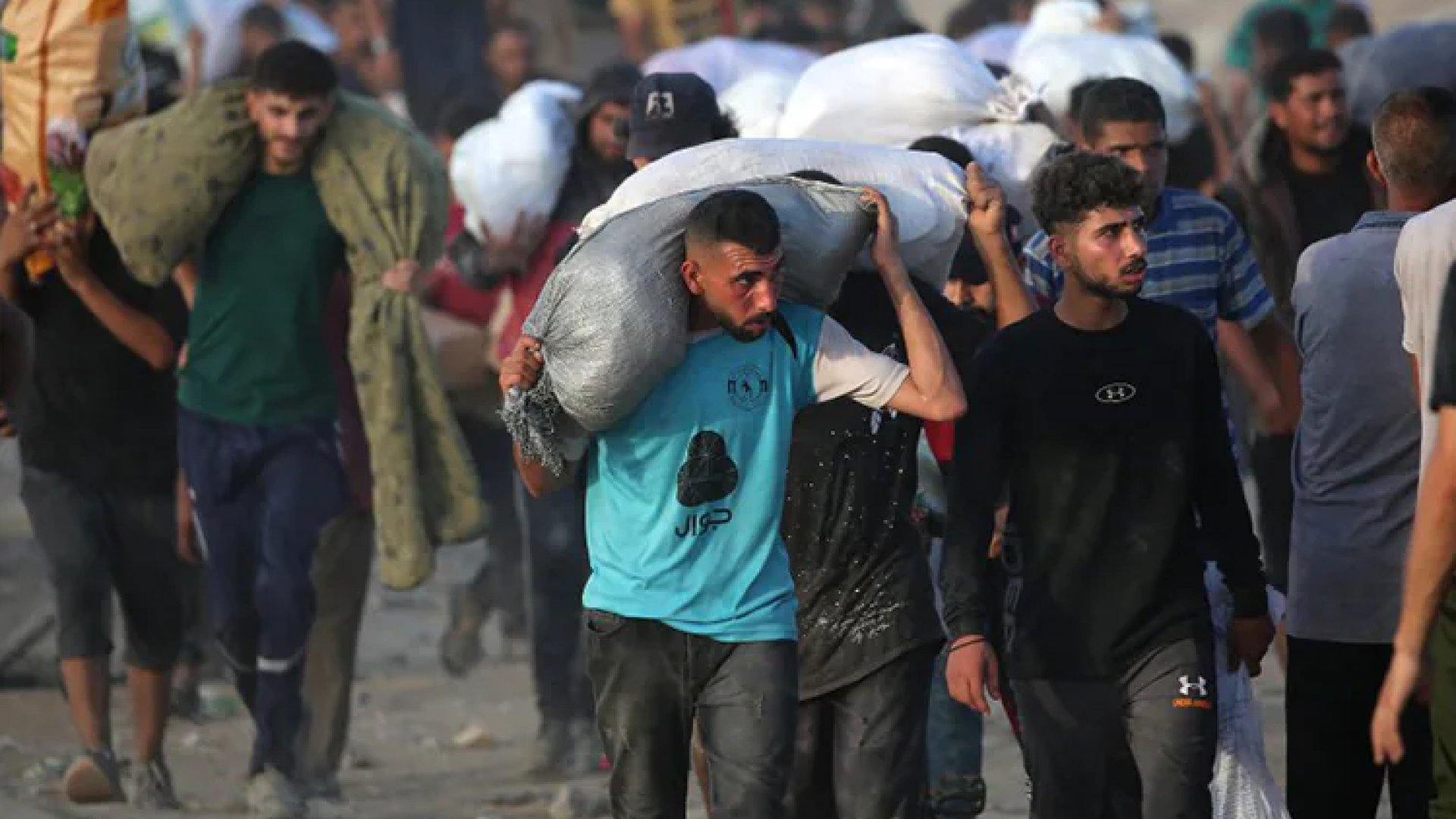 Denuncian en Gaza hallazgo de narcóticos en sacos de harina enviados por Estados Unidos