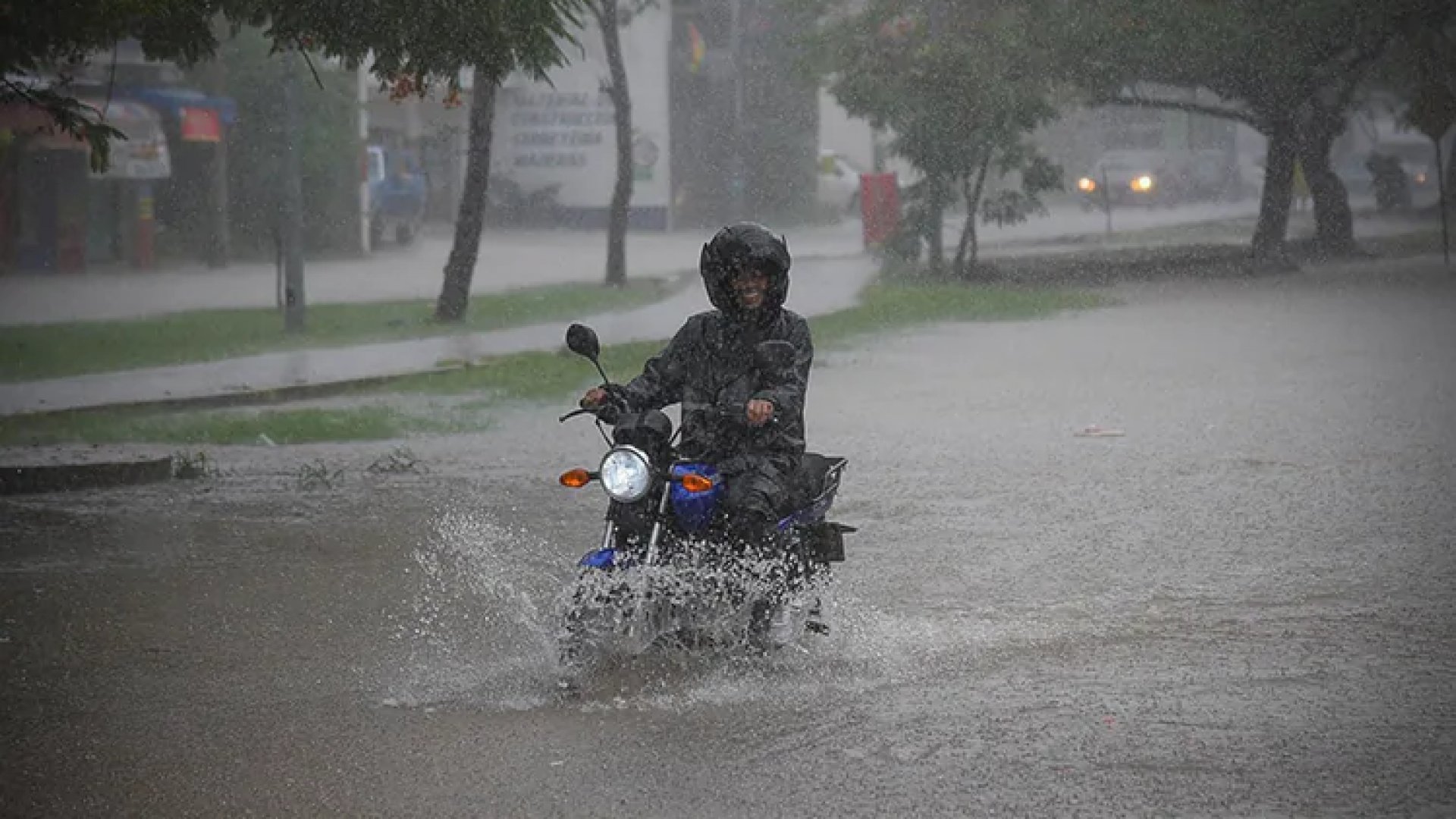 Flossie se intensificaría a huracán categoría 1. ¿Qué estados tendrán lluvias torrenciales?