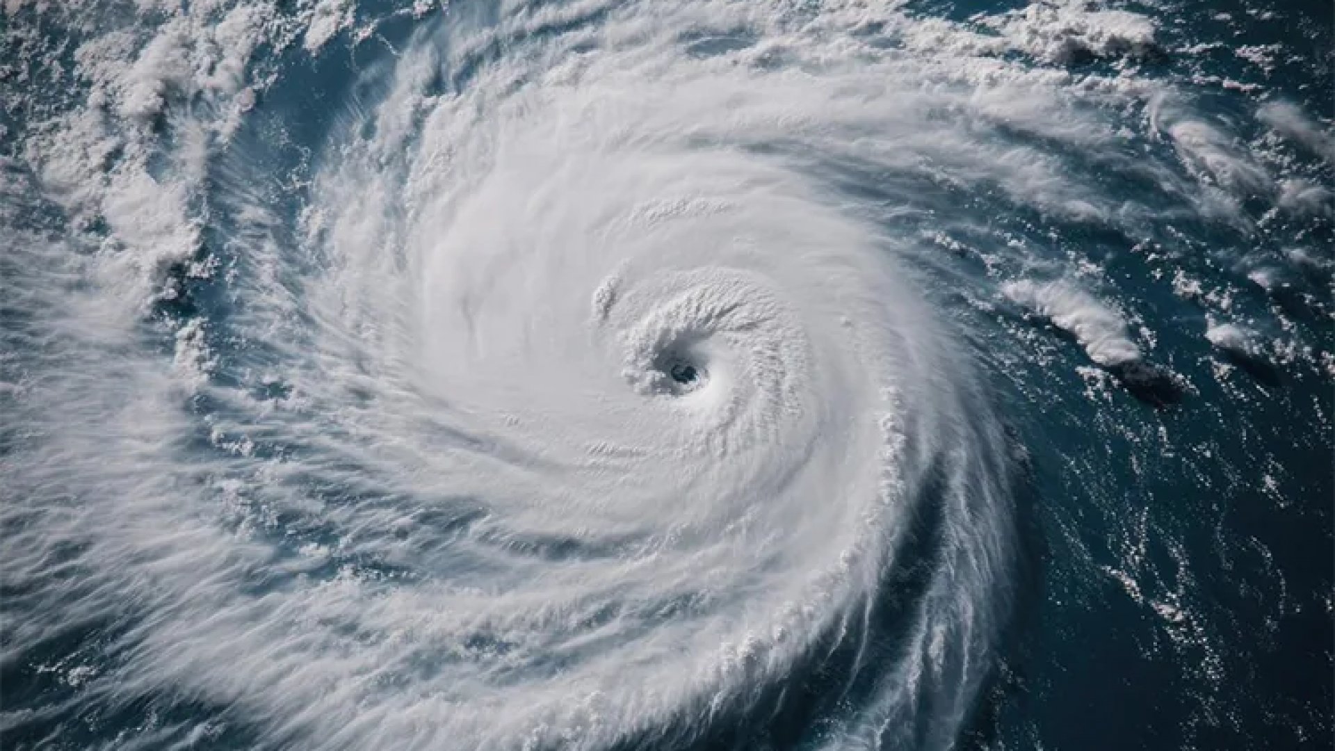 Clima en México | Flossie evoluciona a huracán categoría 1