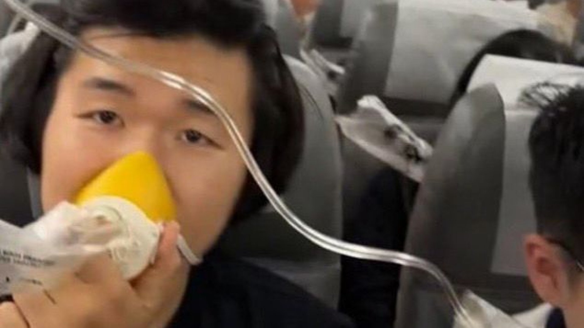 Avería en vuelo obliga descenso de emergencia
