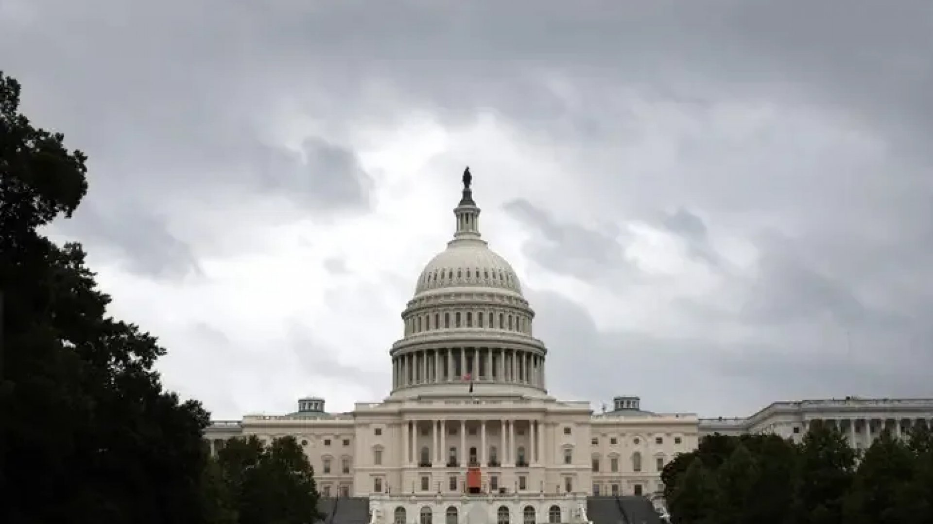 Se va al escritorio de Trump: Congreso de EU aprueba ambiciosa ley fiscal y de gasto