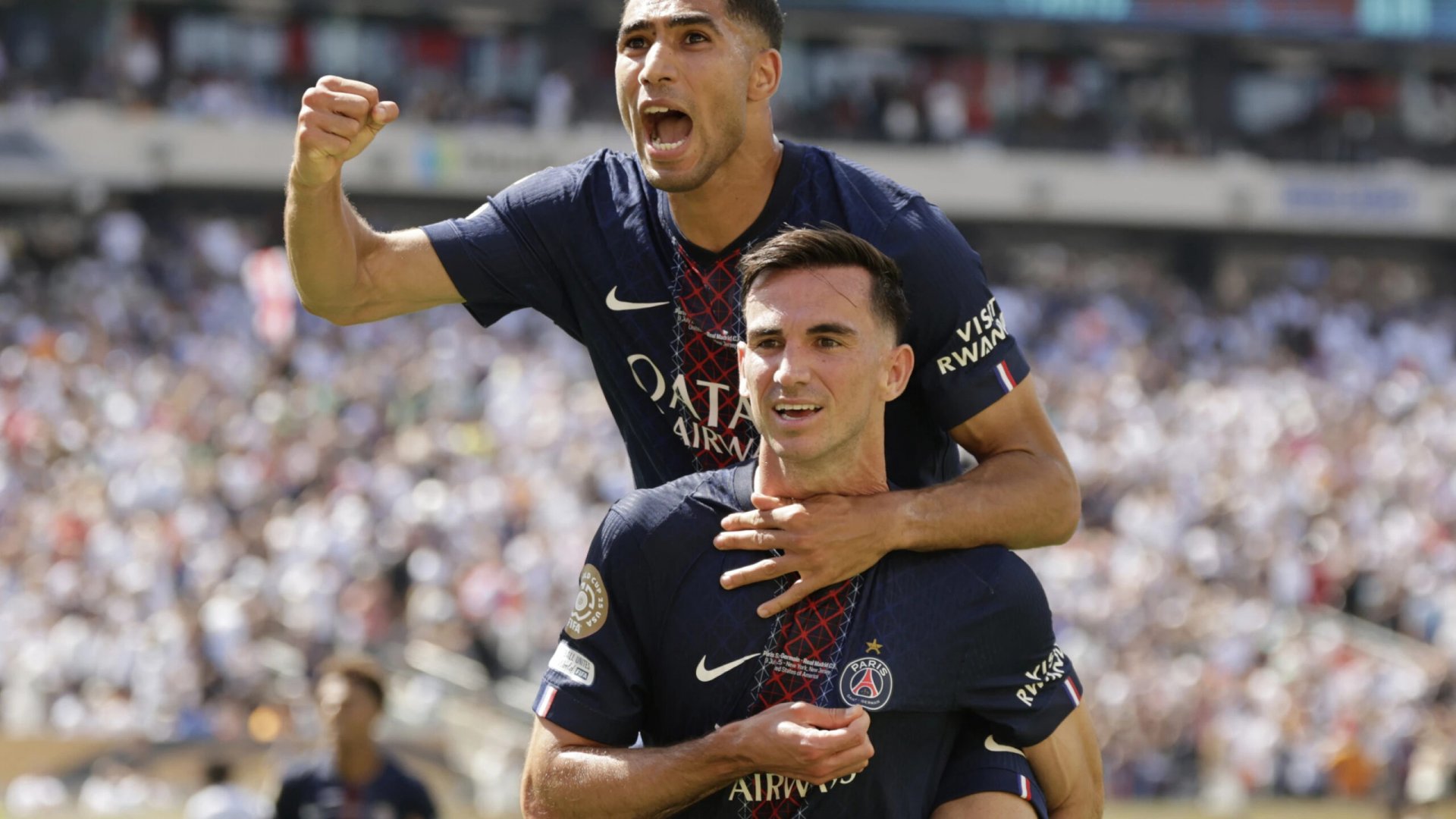 PSG aplasta 4-0 al Madrid y avanza a final