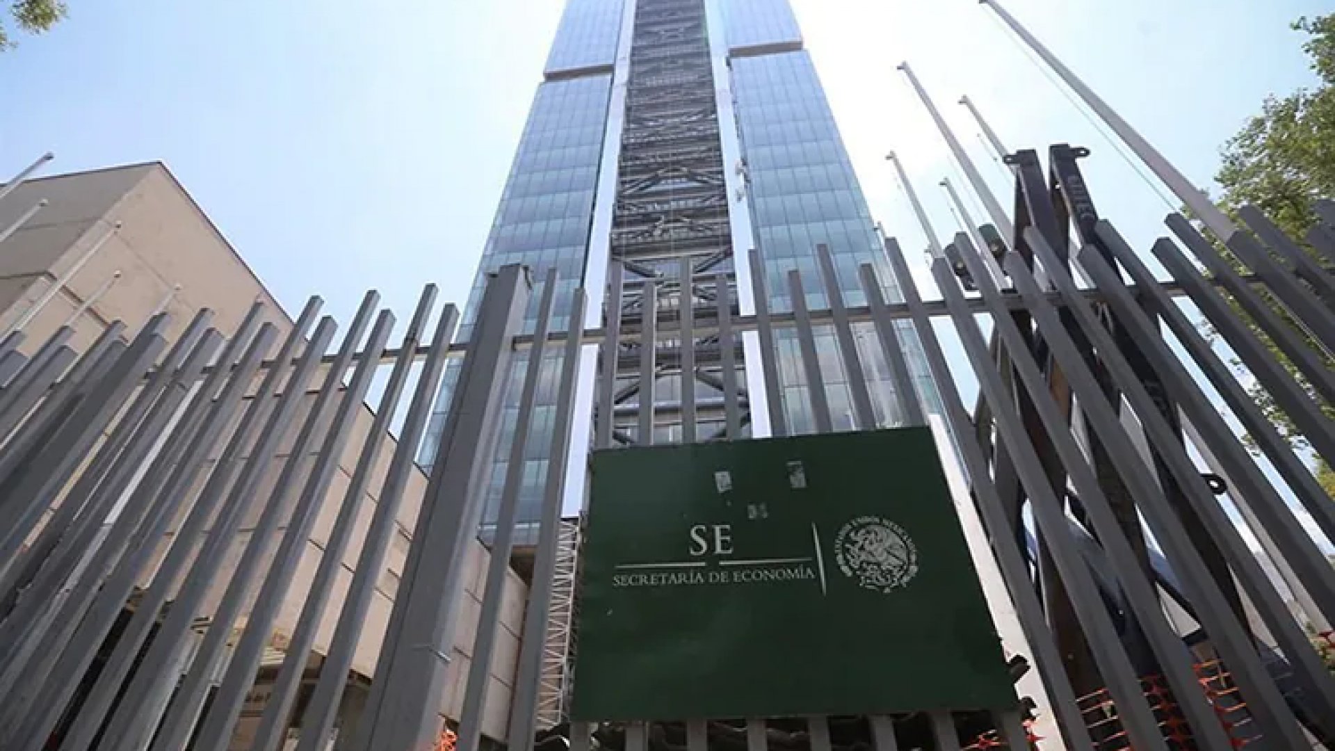 México inicia negociaciones con EU tras anuncio de aranceles de Trump