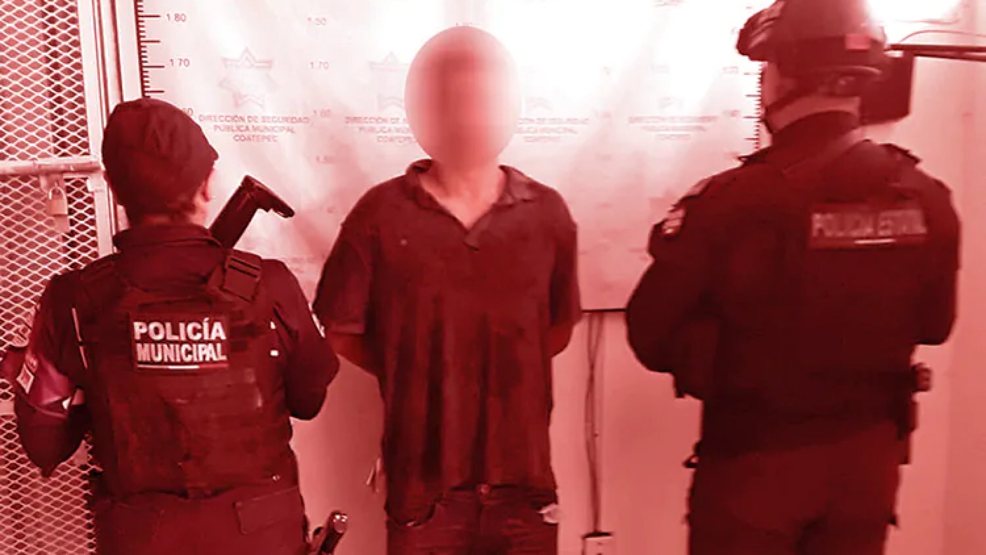 Hombre que caminó con cabeza humana en Coatepec declara venganza por abuso sexual