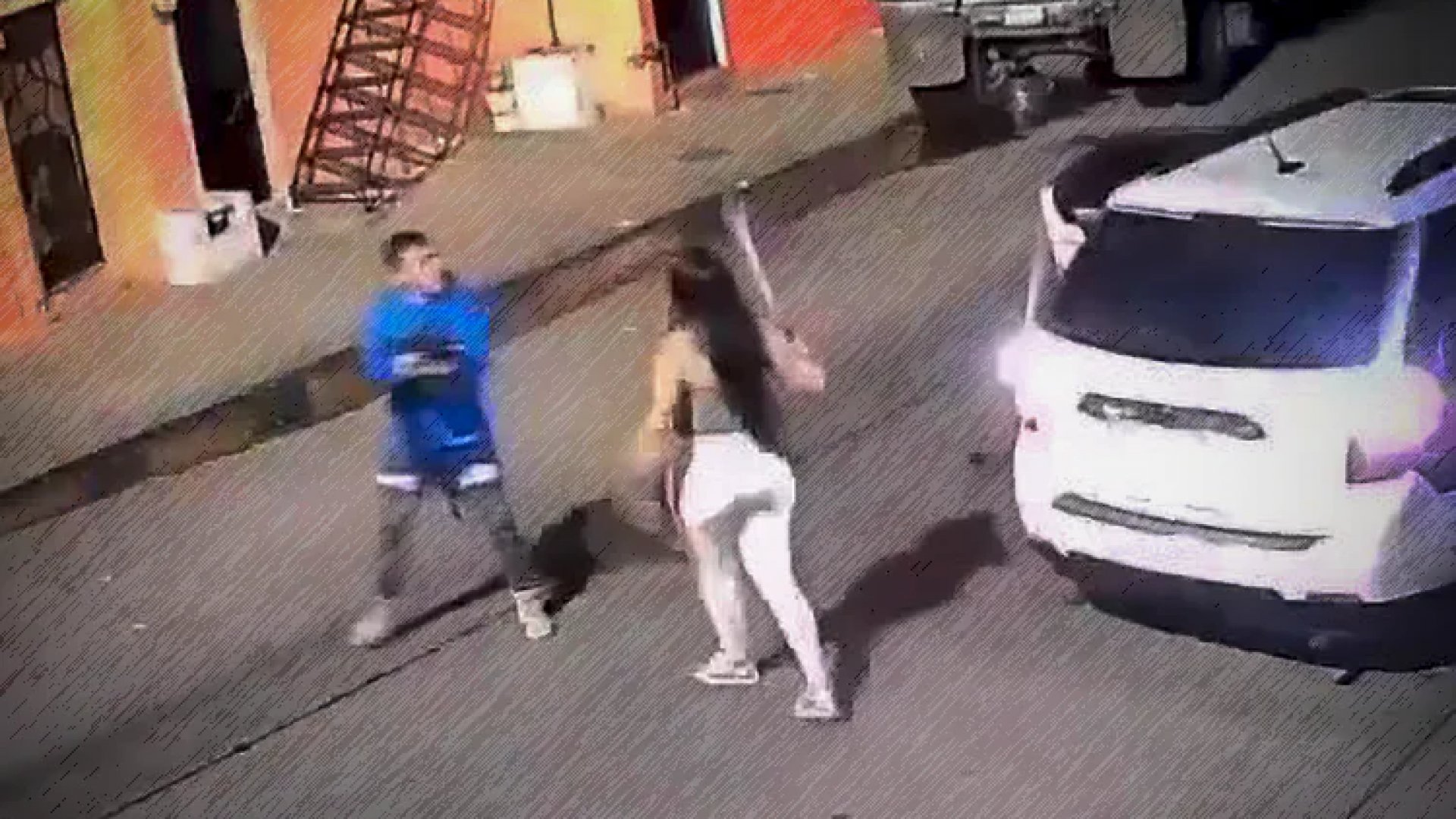 En Jalisco, captan en video el asesinato de Carla; Sheinbaum condena el feminicidio