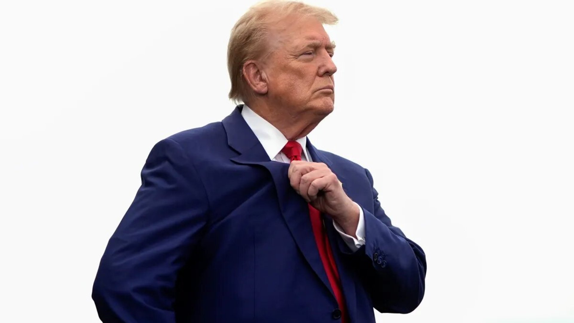 Donald Trump es diagnosticado con insuficiencia venosa crónica, informa la Casa Blanca