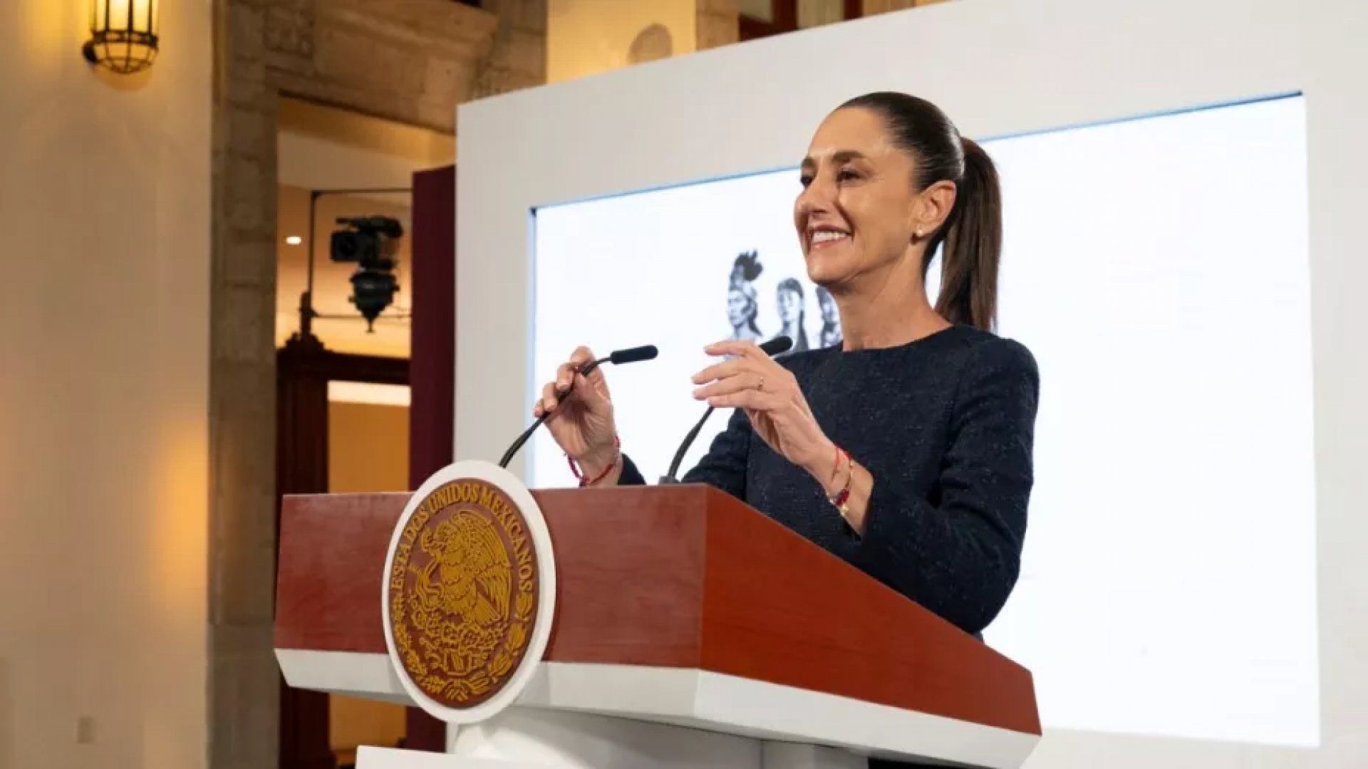 Sheinbaum rechaza alza en tarifas de Uber para usuarios