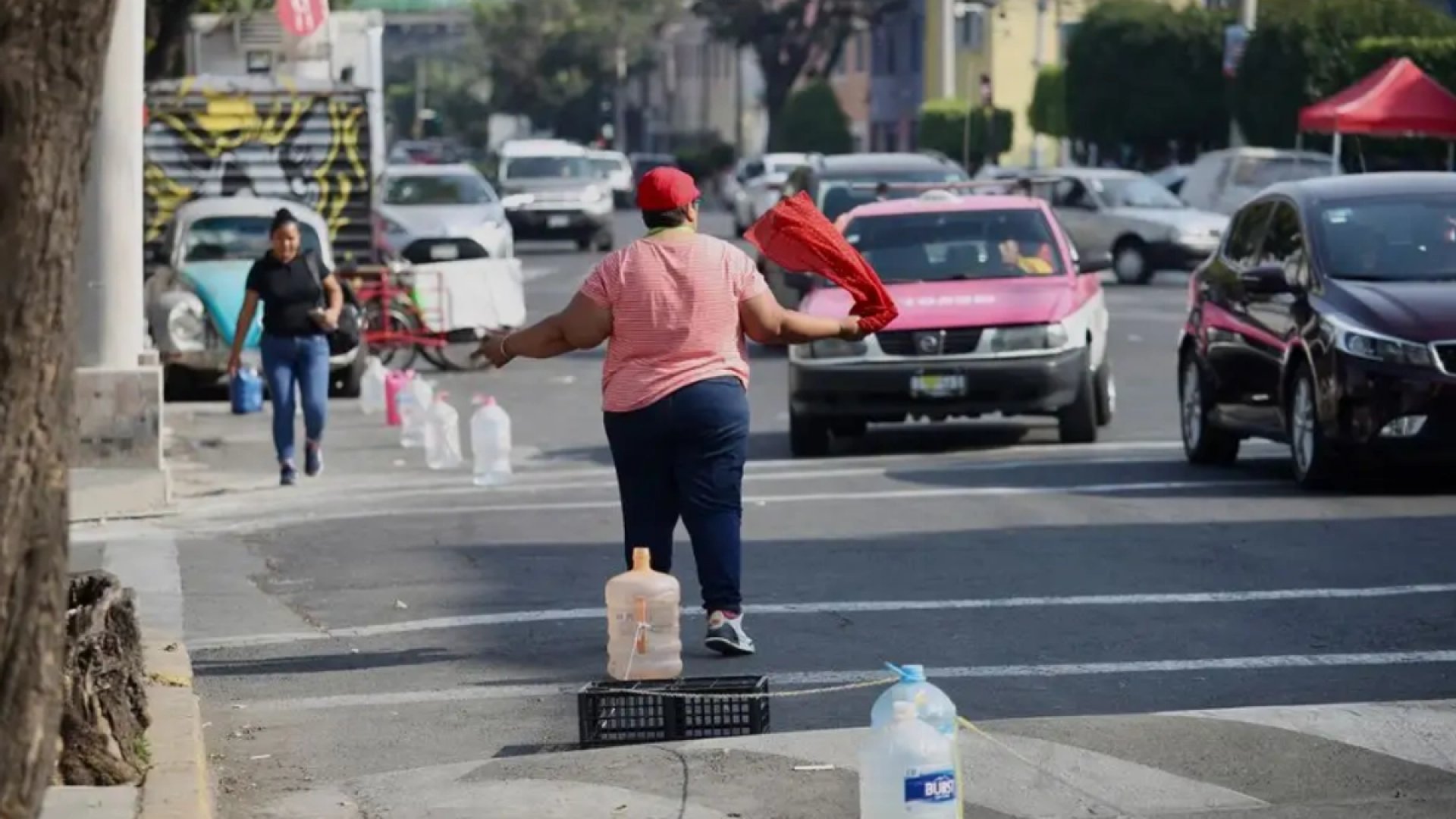 Congreso CDMX aprueba medidas contra abusos de “franeleros”