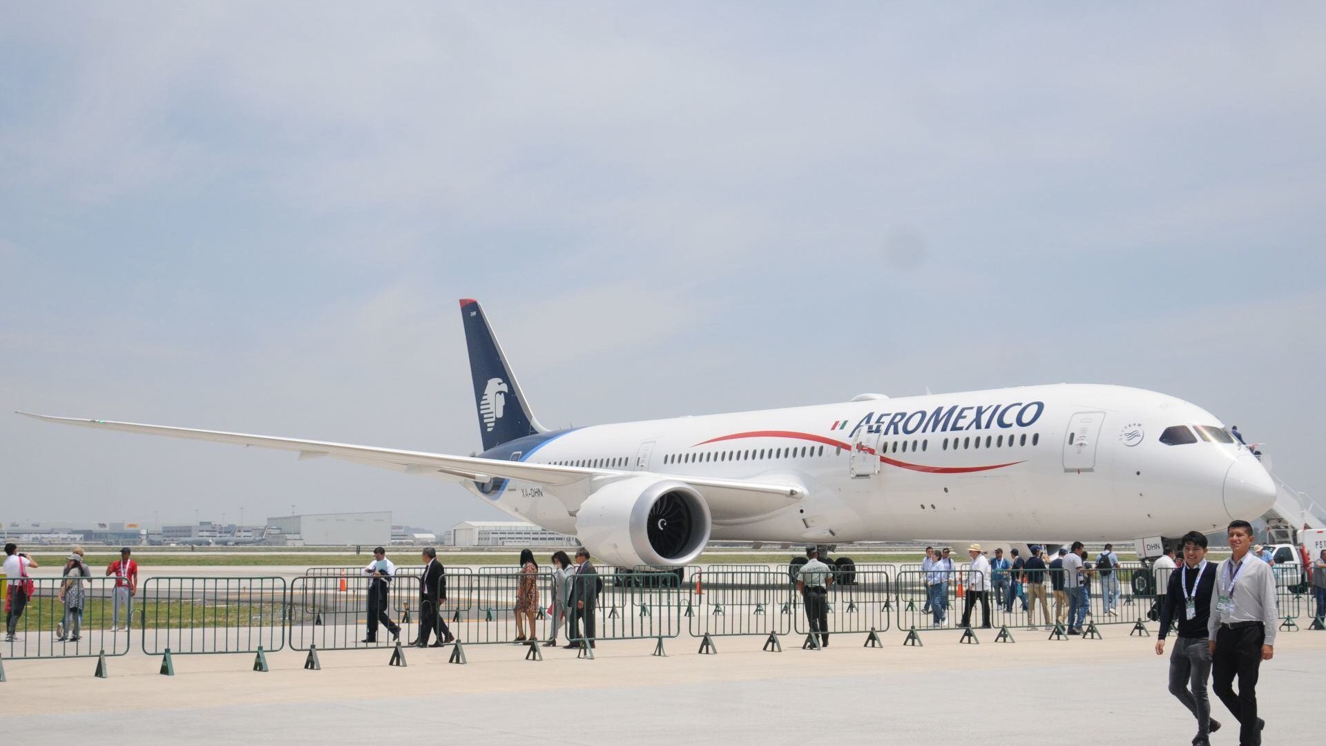 EU amenaza con limitar vuelos de aerolíneas mexicanas