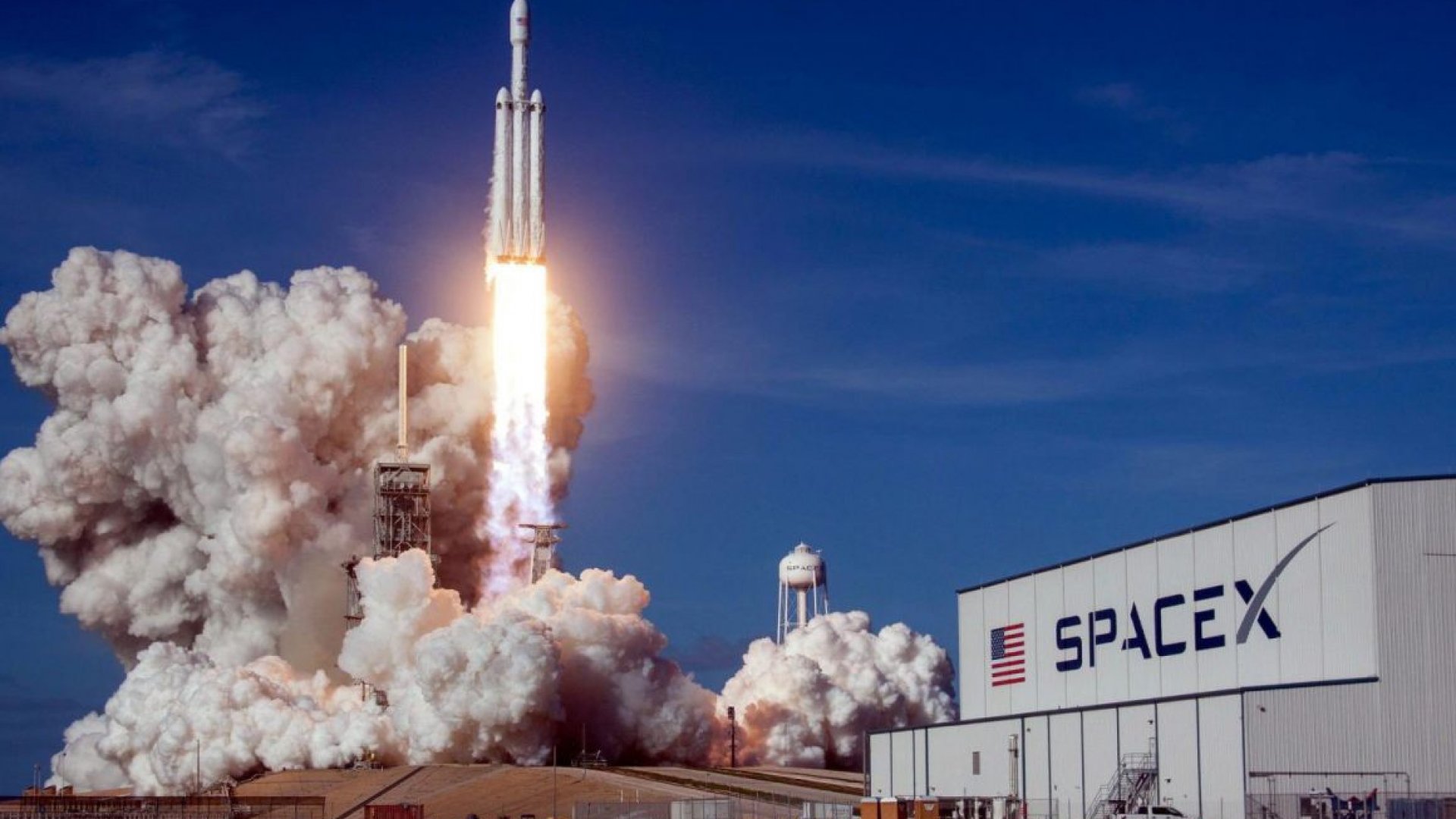 México analiza sanciones contra SpaceX tras caída de cohete en el Golfo de México