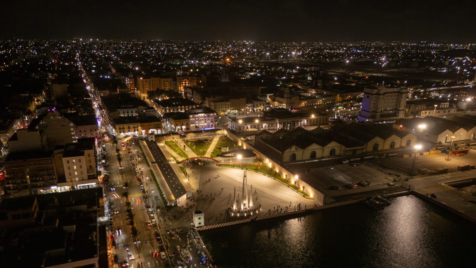 Plaza Heroísmo Veracruzano estará lista en noviembre de 2025: Semar
