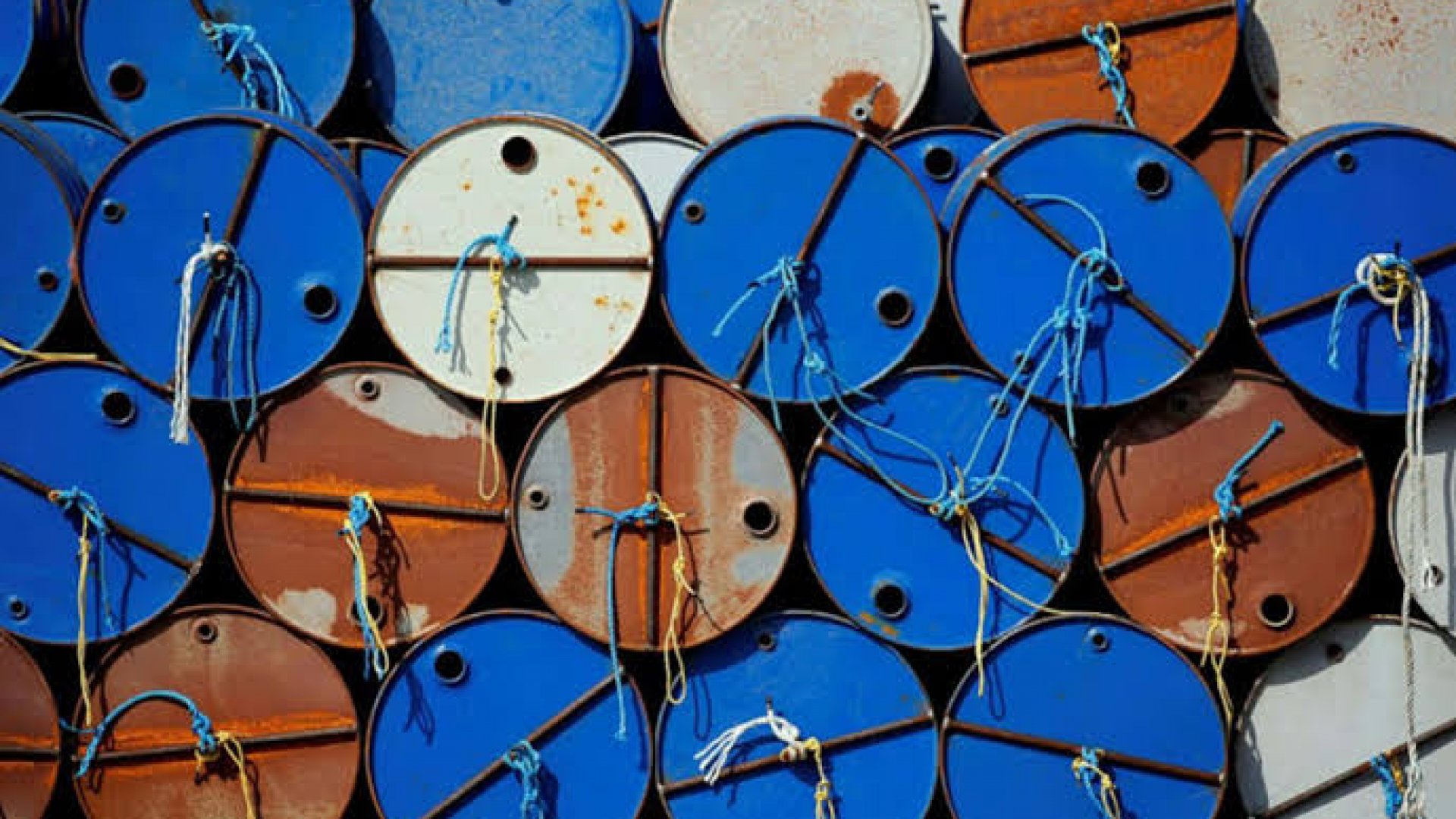 Empresas de EU refinan crudo ilegal de México y autoridades intensifican medidas