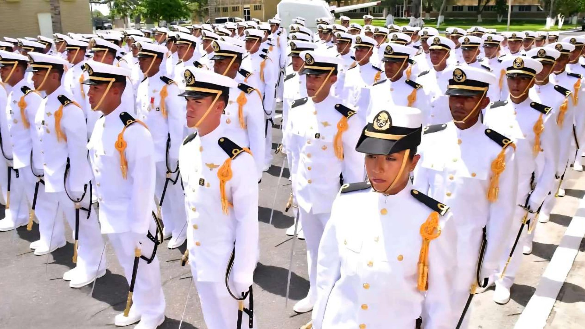 Honran en Veracruz a cadetes fallecidos en el Buque Cuauhtémoc