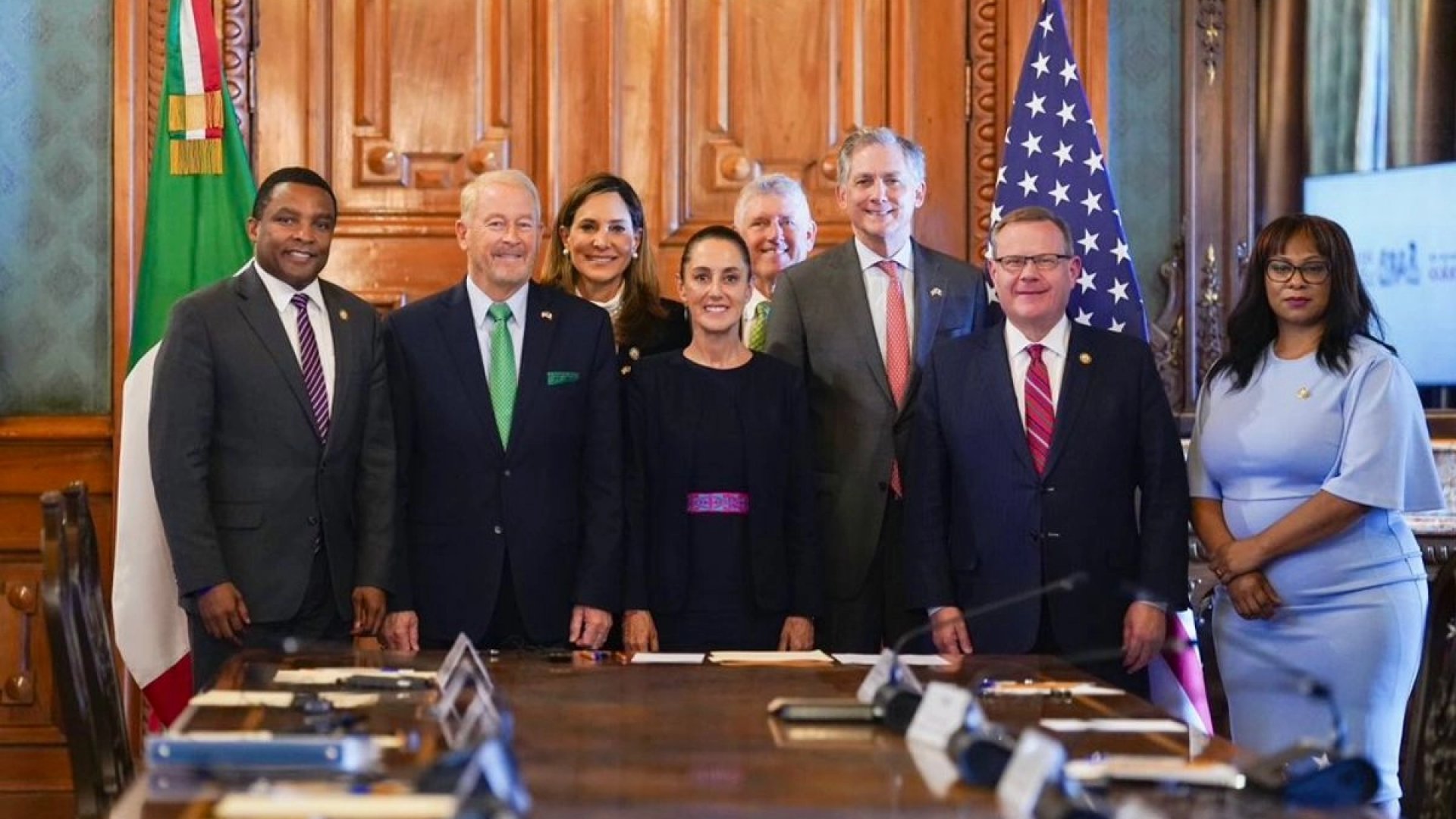 Johnson agradece a Sheinbaum por buena reunión con delegación de EE. UU.